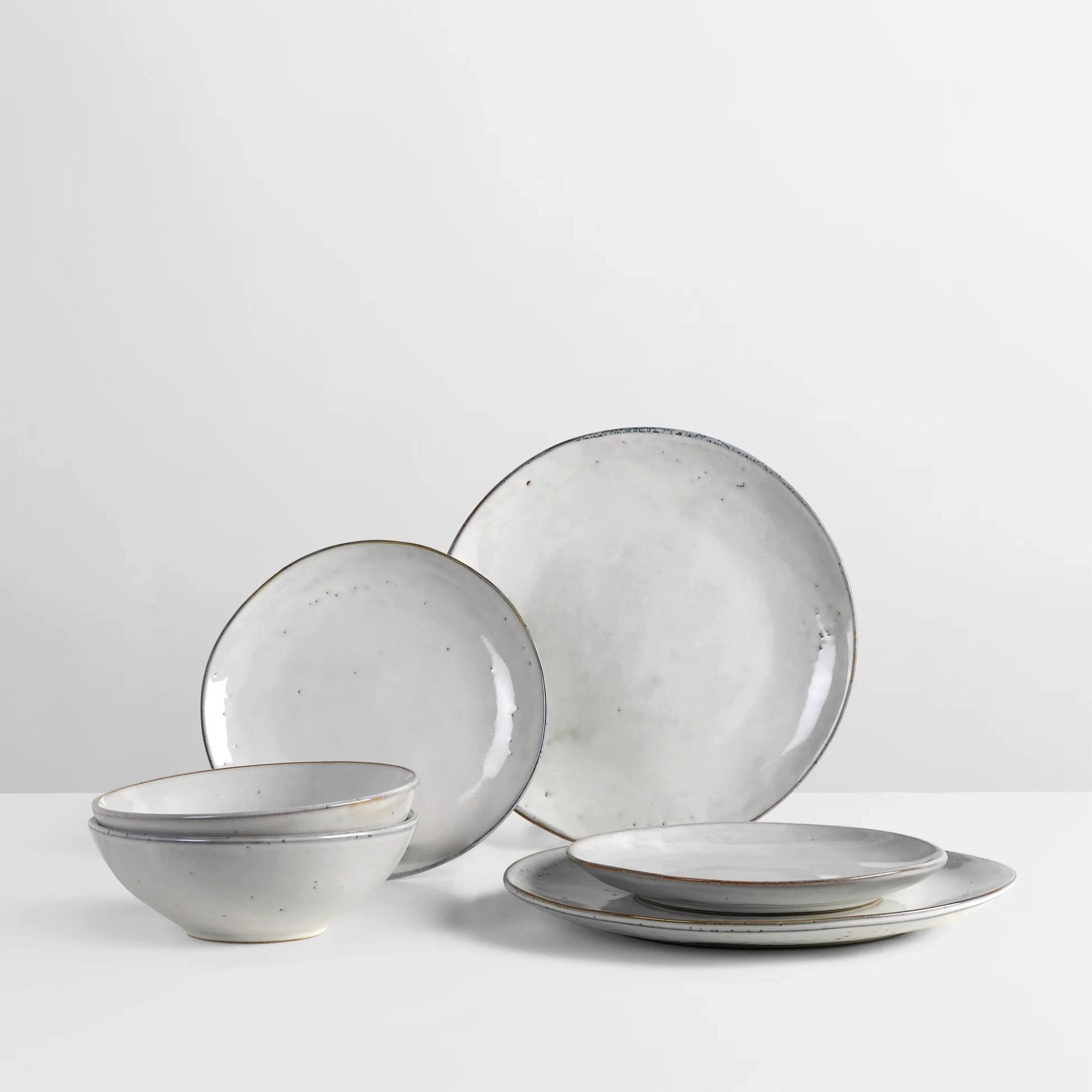 Broste Copenhagen Geschirr-Set Broste Copenhagen Nordic Sand Geschirrset mittag für zwei 6 tlg. (6-tlg), 2 Personen, Steingut