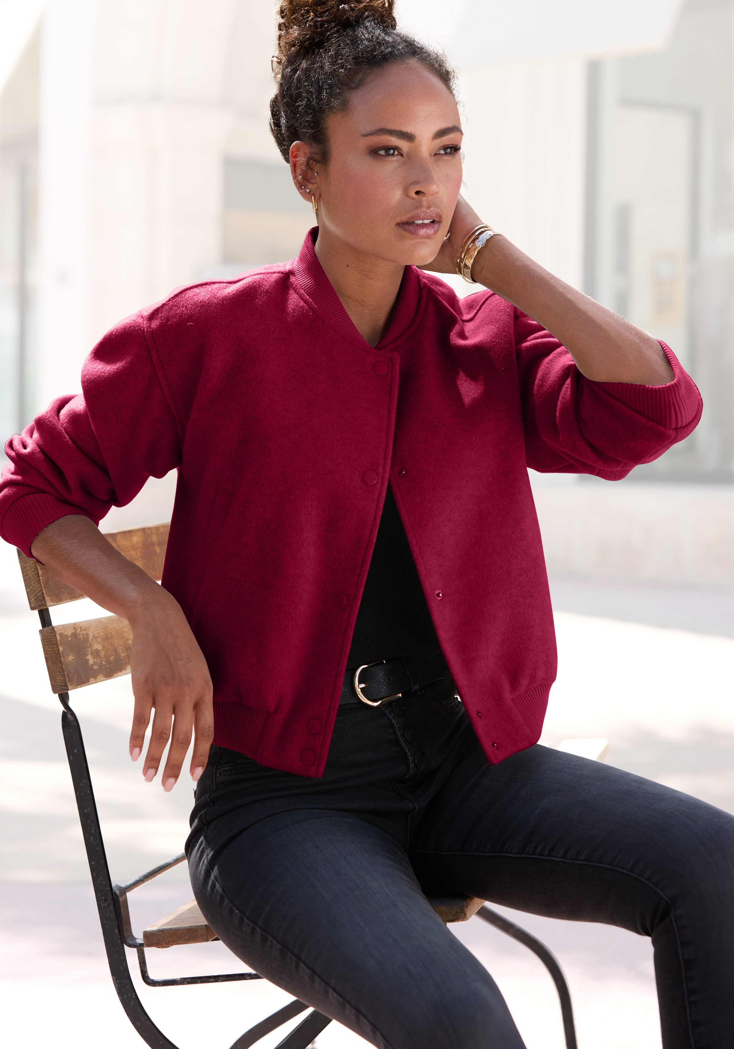 LASCANA Bomberjacke mit Rippbündchen, Pilotenjacke mit Druckknöpfen und Taschen