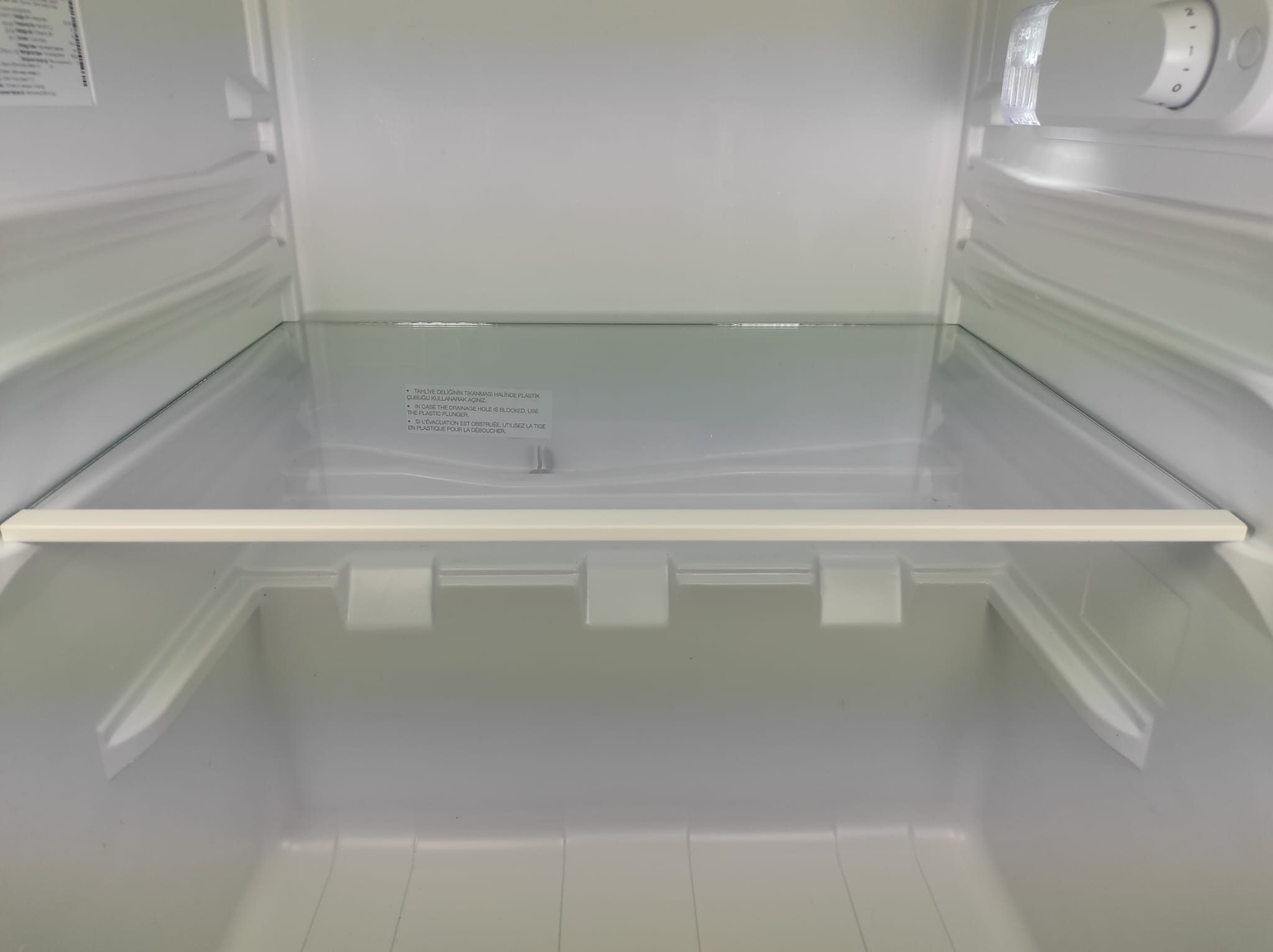 dieGlasschmiede Einlegeboden Kühlschrank, mit Kantenschutzleiste, Breite: 43cm, verschiedene Tiefen