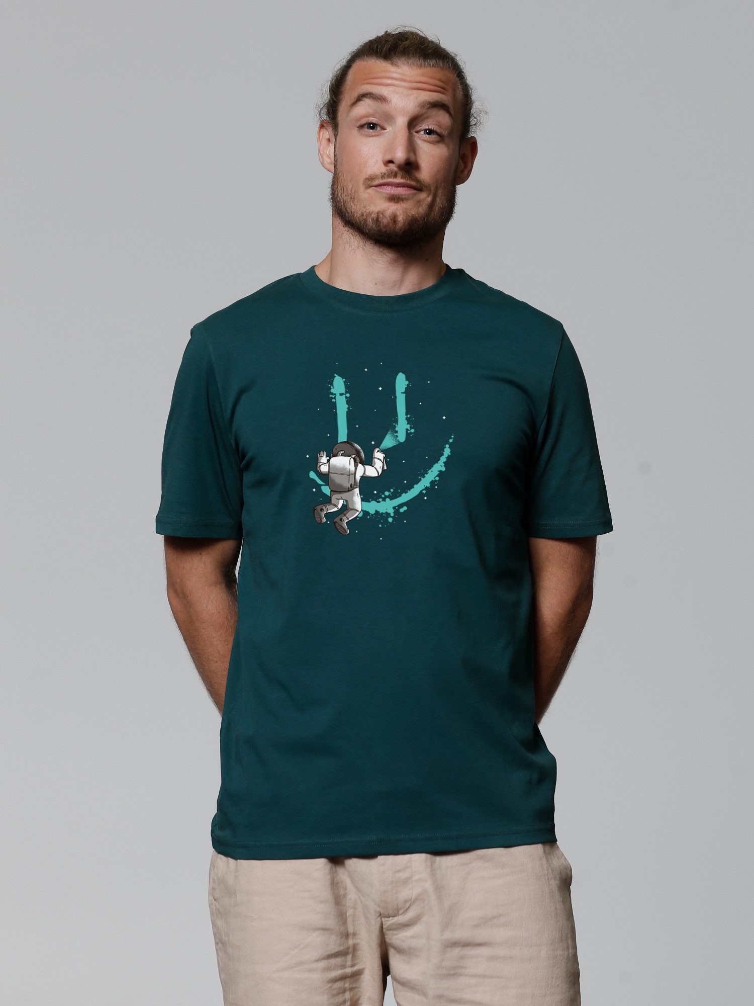 wat? Apparel T-Shirt Graffiti Astronaut