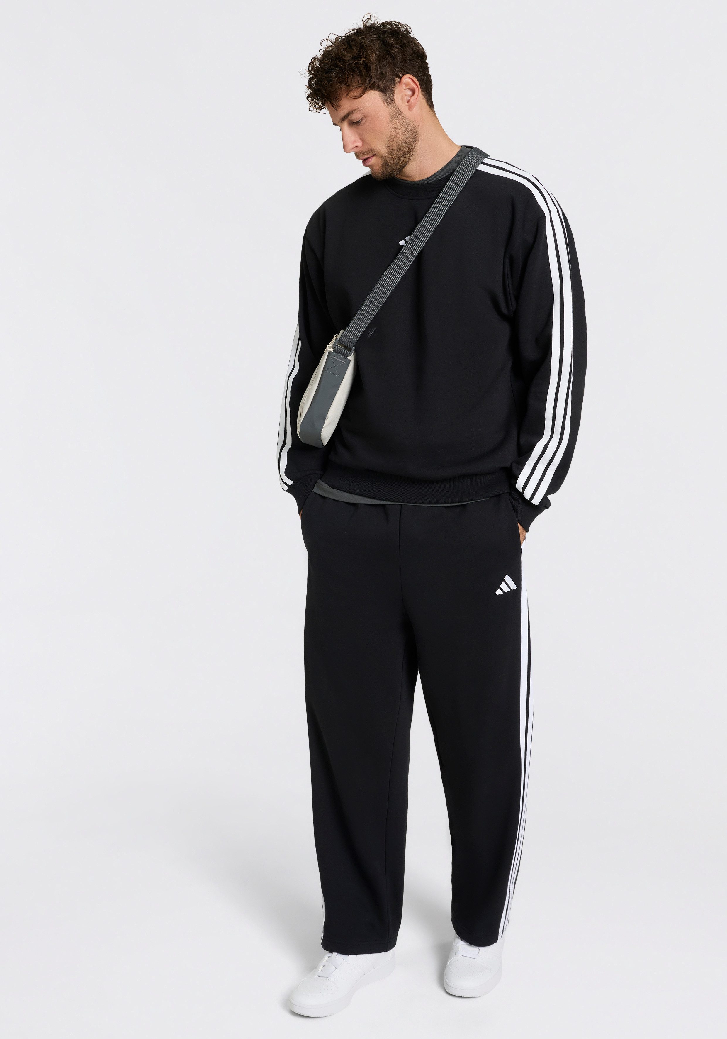 Zum Outfit 12