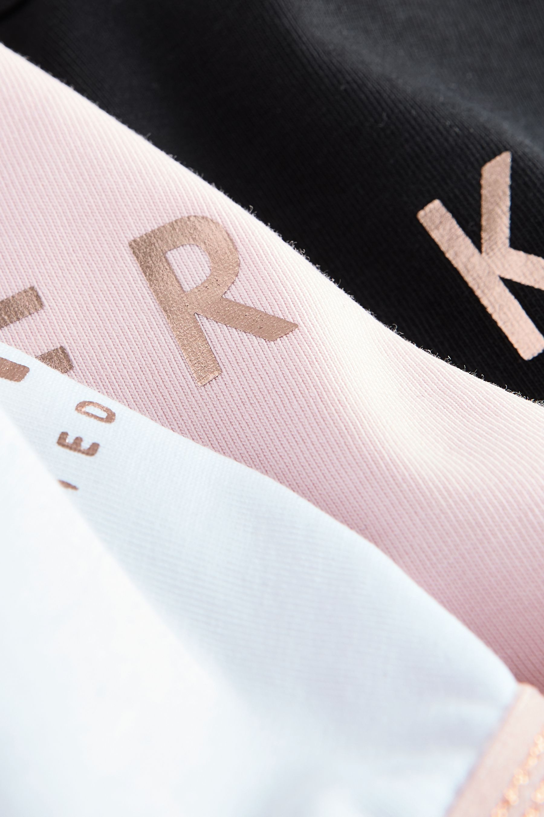 Baker by Ted Baker Crop-Top Baker by Ted Baker Kurztops, 3er-Pack (3-tlg)