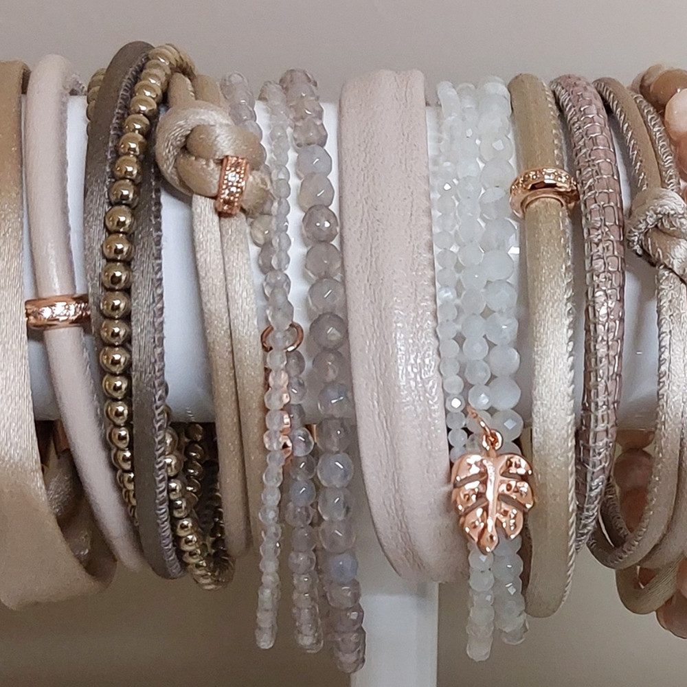 Jochen Schweizer Erlebnisgutschein Schmuck Workshop Premium Dorsten, Vier Armbänder voller Persönlichkeit