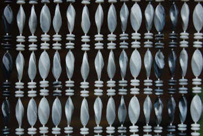 Türvorhang »La Tenda GENOA 2 XL Perlenvorhang grau«, La Tenda, Hakenaufhängung, 120 x 230 cm, Perlen - Länge und Breite individuell kürzbar