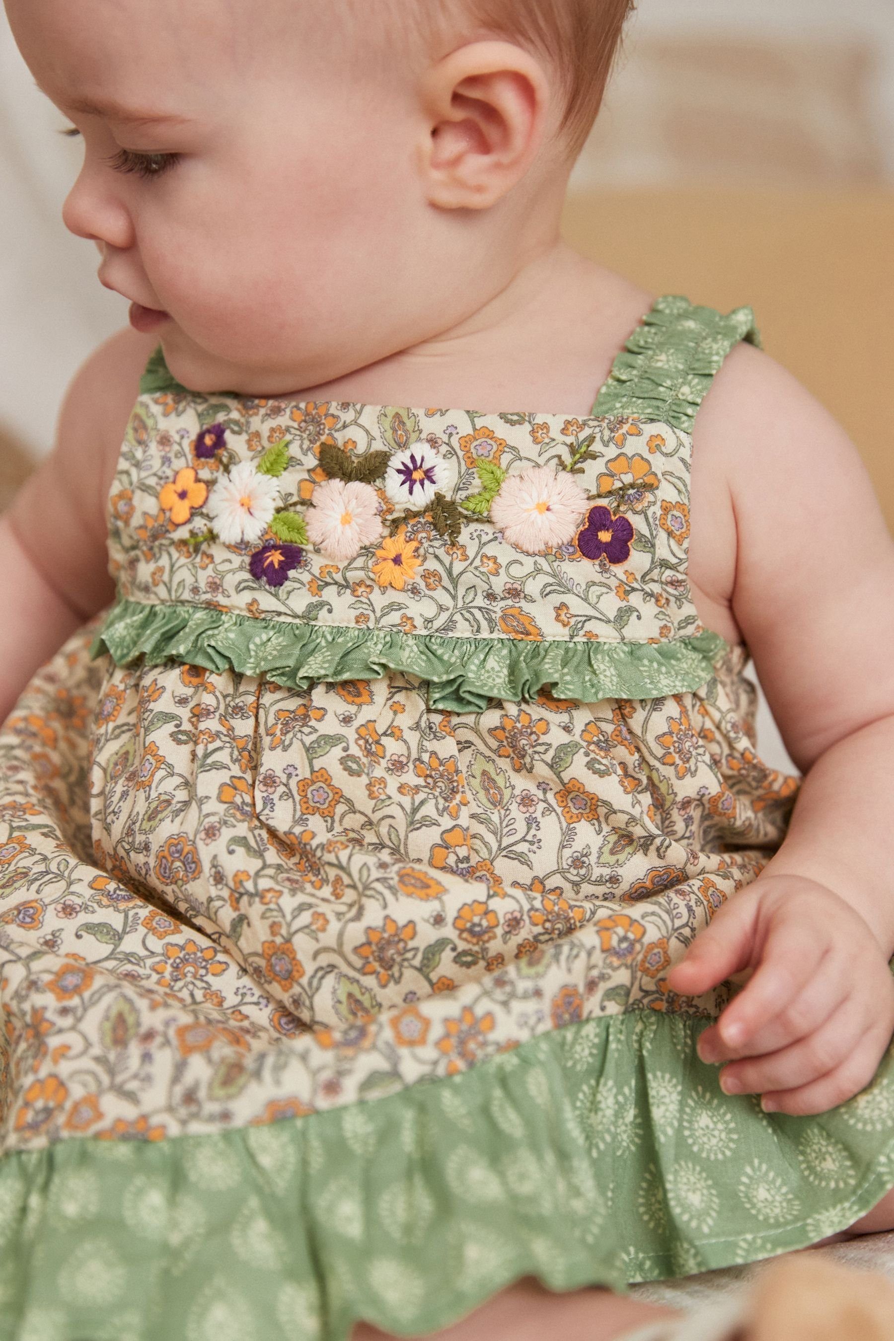 2er-Set Höschen im aus Gewebe Baby-Kleid Sommerkleid und (2-tlg) Next