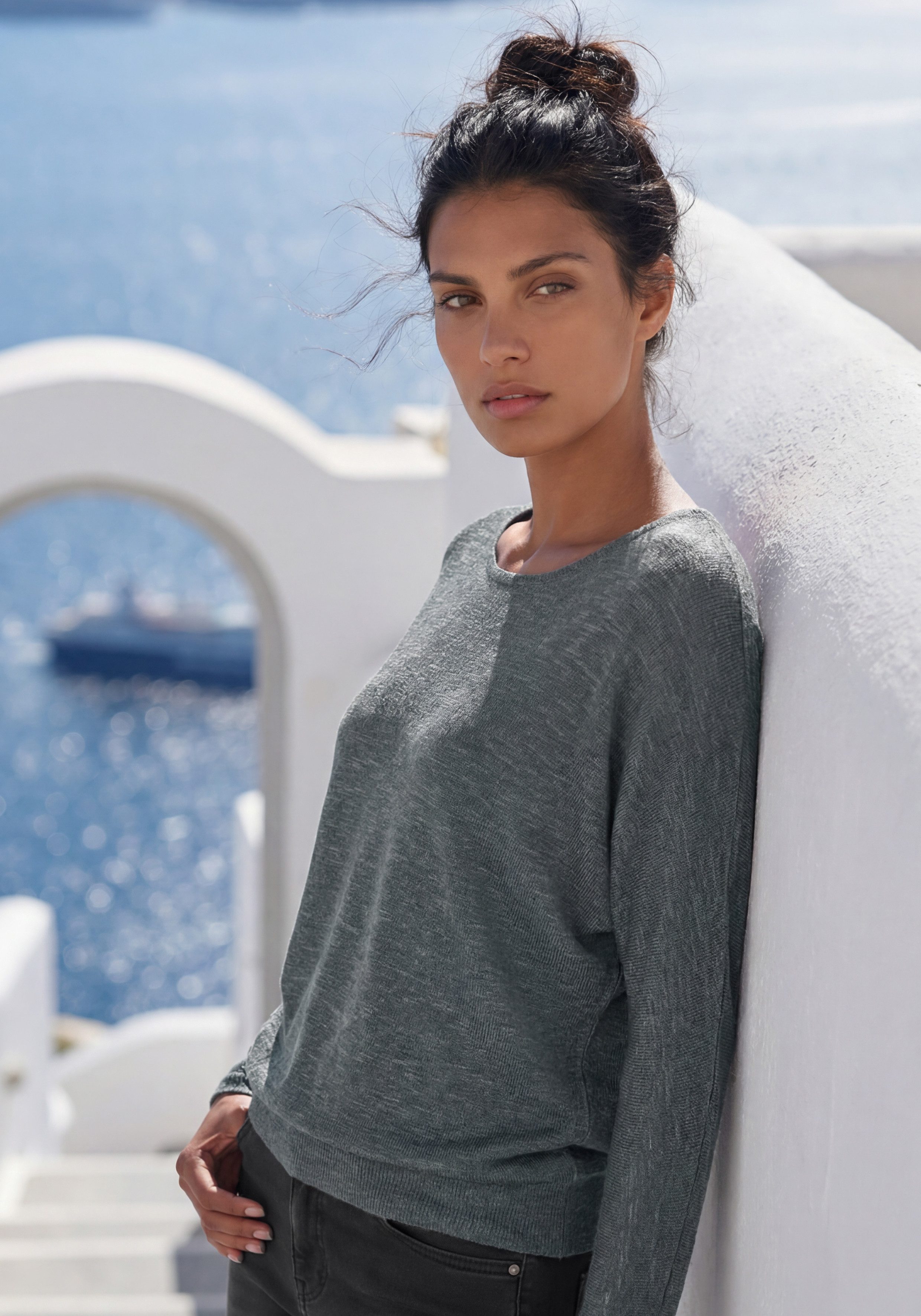 Vivance by Lascana Langarmshirt mit breitem Bund aus strukturiertem, luftigem Feinstrick mit Viskose