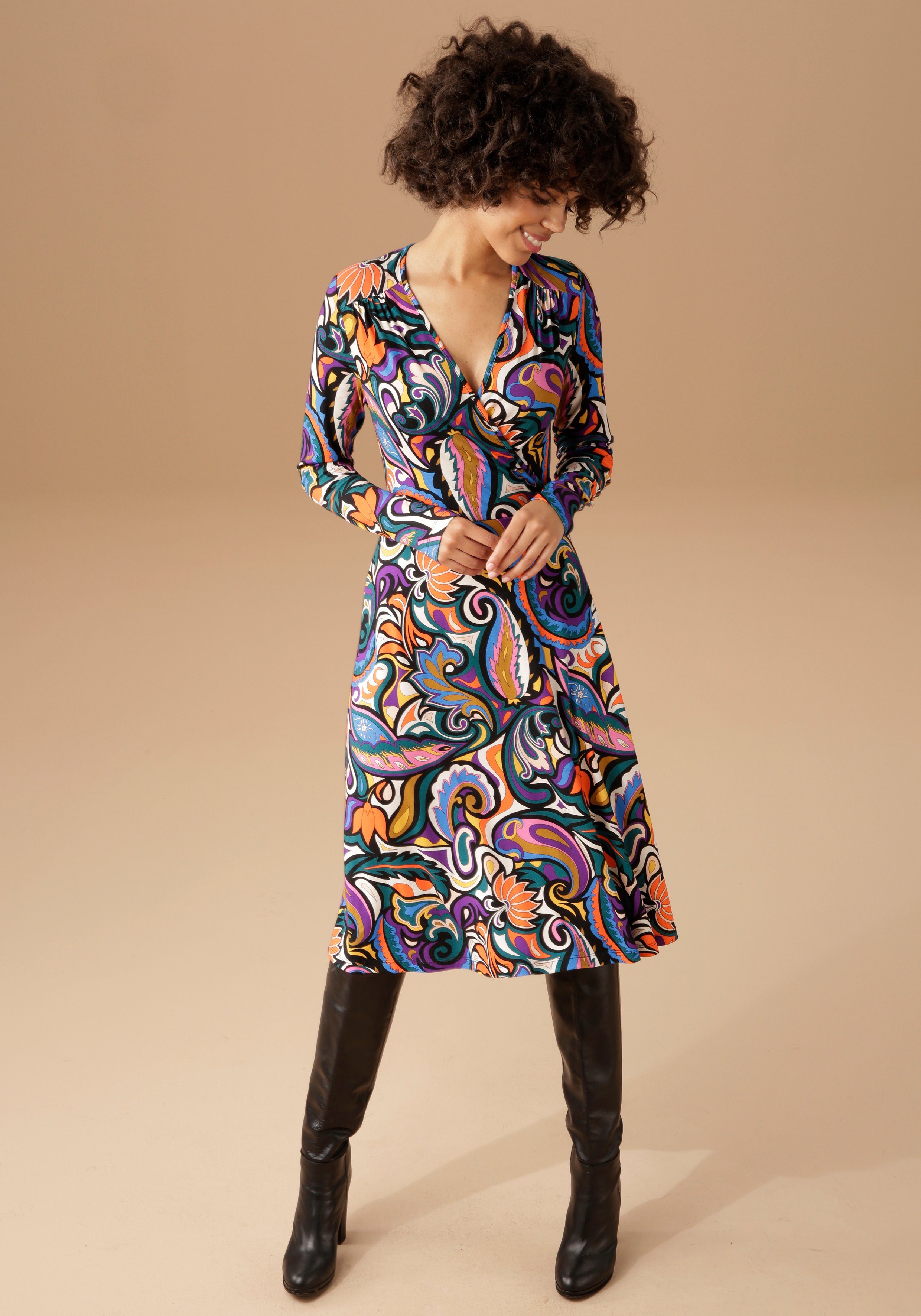 CASUAL und Aniston mit Blumen- Paisley-Druck Jerseykleid graphischen farbenfrohem,
