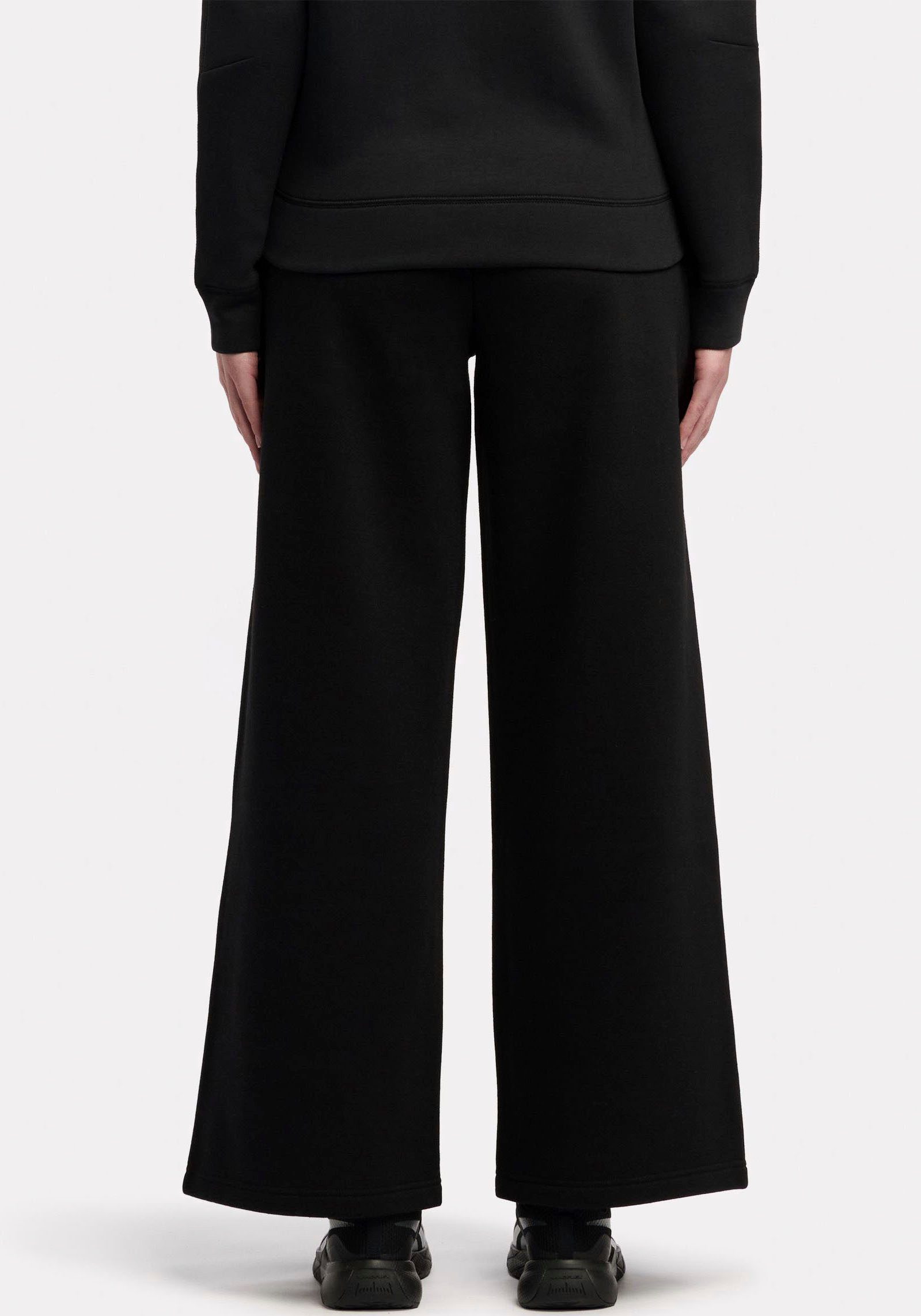 Reebok Jogginghose YARA WIDE HEM OPEN JOGGER bequeme Passform, aus Baumwolle und Polyester