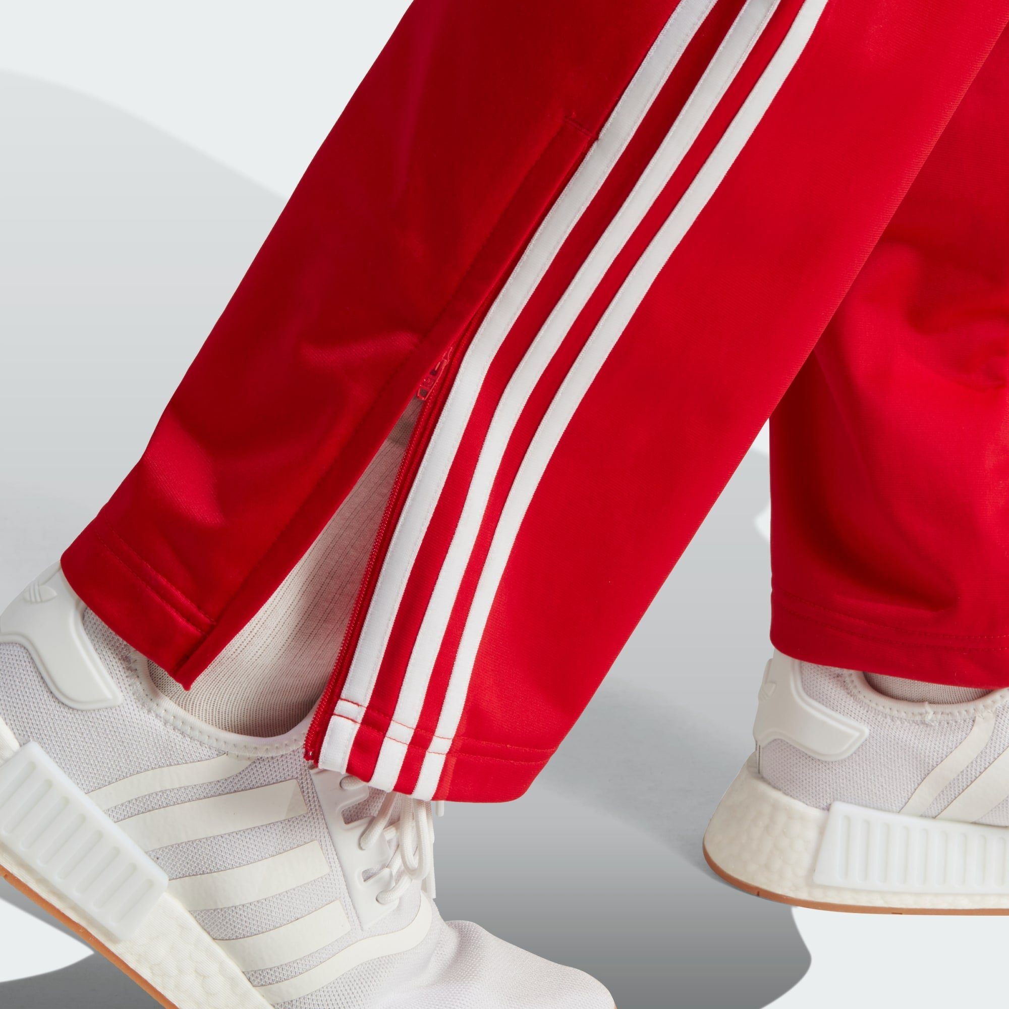 Better CLASSICS Leichtathletik-Hose / ADICOLOR Originals White Scarlet adidas FIREBIRD TRAININGSHOSE