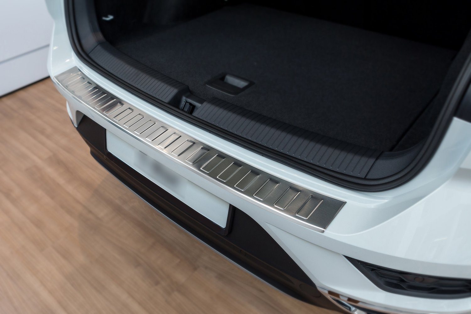 tuning-art Ladekantenschutz BL932 Edelstahl passgenau für VW T-Roc A1 2017-2025