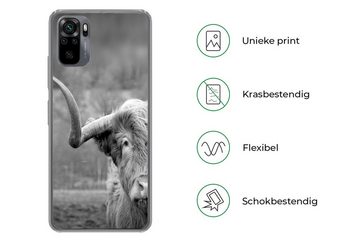 MuchoWow Handyhülle Schottischer Highlander - Kuhkopf - Landschaft - Natur - Kuh, Phone Case, Handyhülle Xiaomi Redmi Note 10, Silikon, Schutzhülle