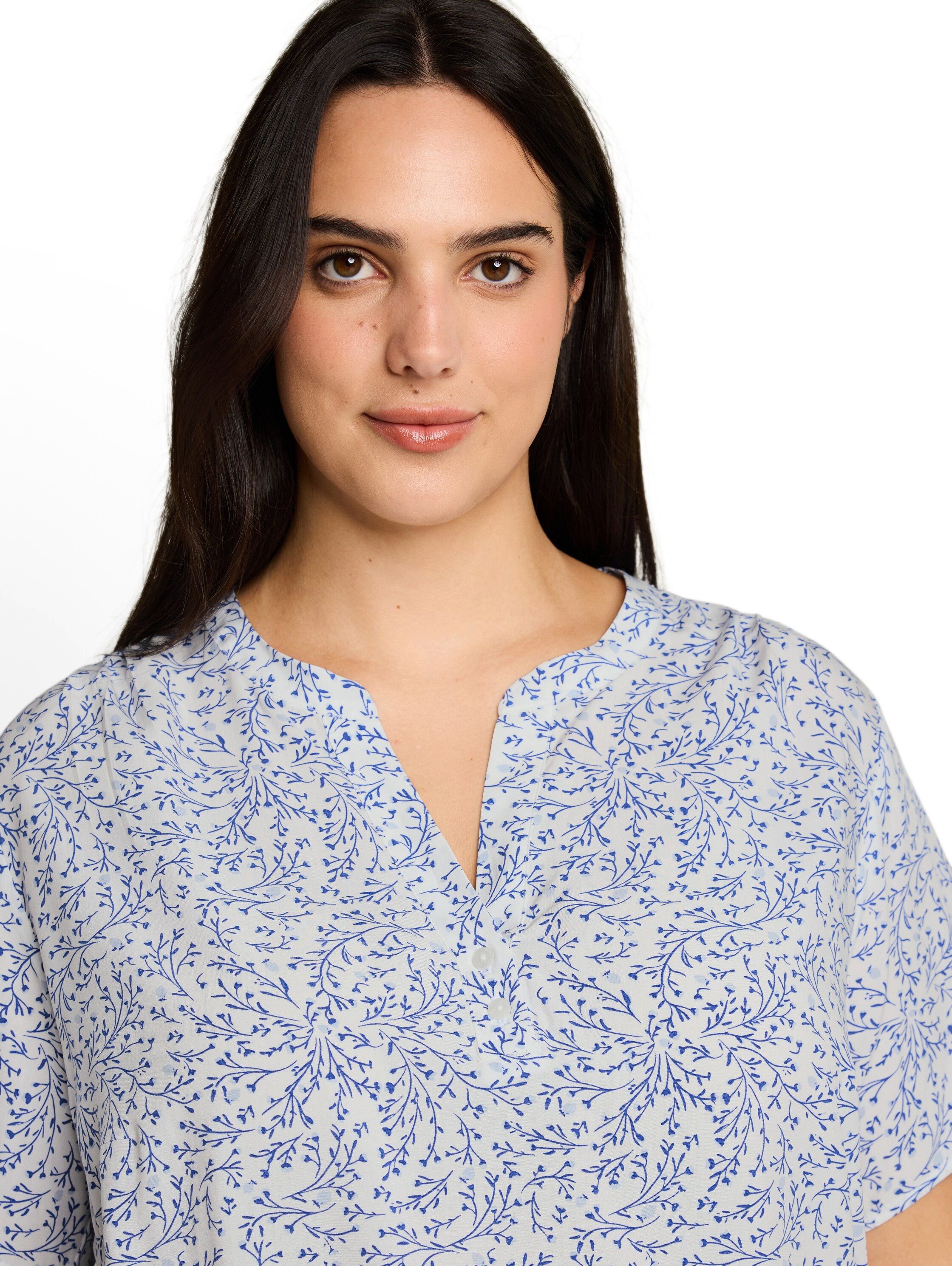 TOM TAILOR PLUS Kurzarmbluse mit Allover-Print - Große Größen