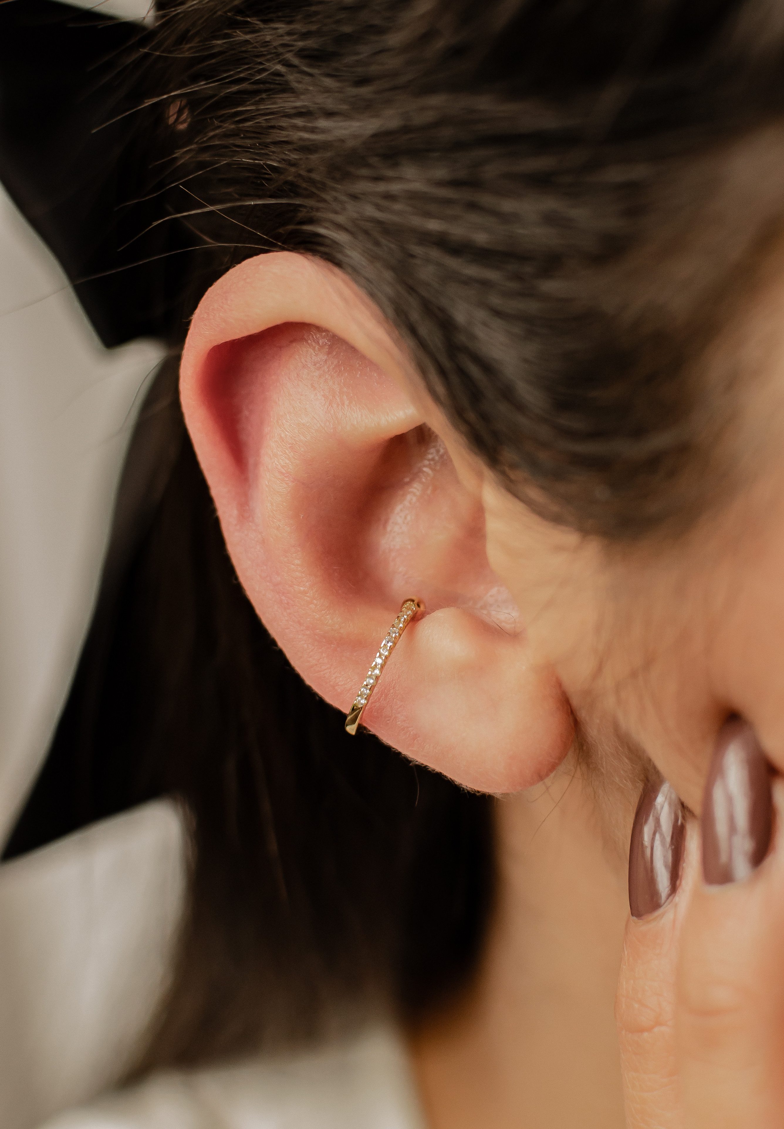 Hey Happiness Ohrklemme Basic Single Ear Cuff Zirkonia, Fake Ohrring Silber, Vergoldeter 925 Silber Damen Ohrring ohne Loch, klare/grüne Kristalle