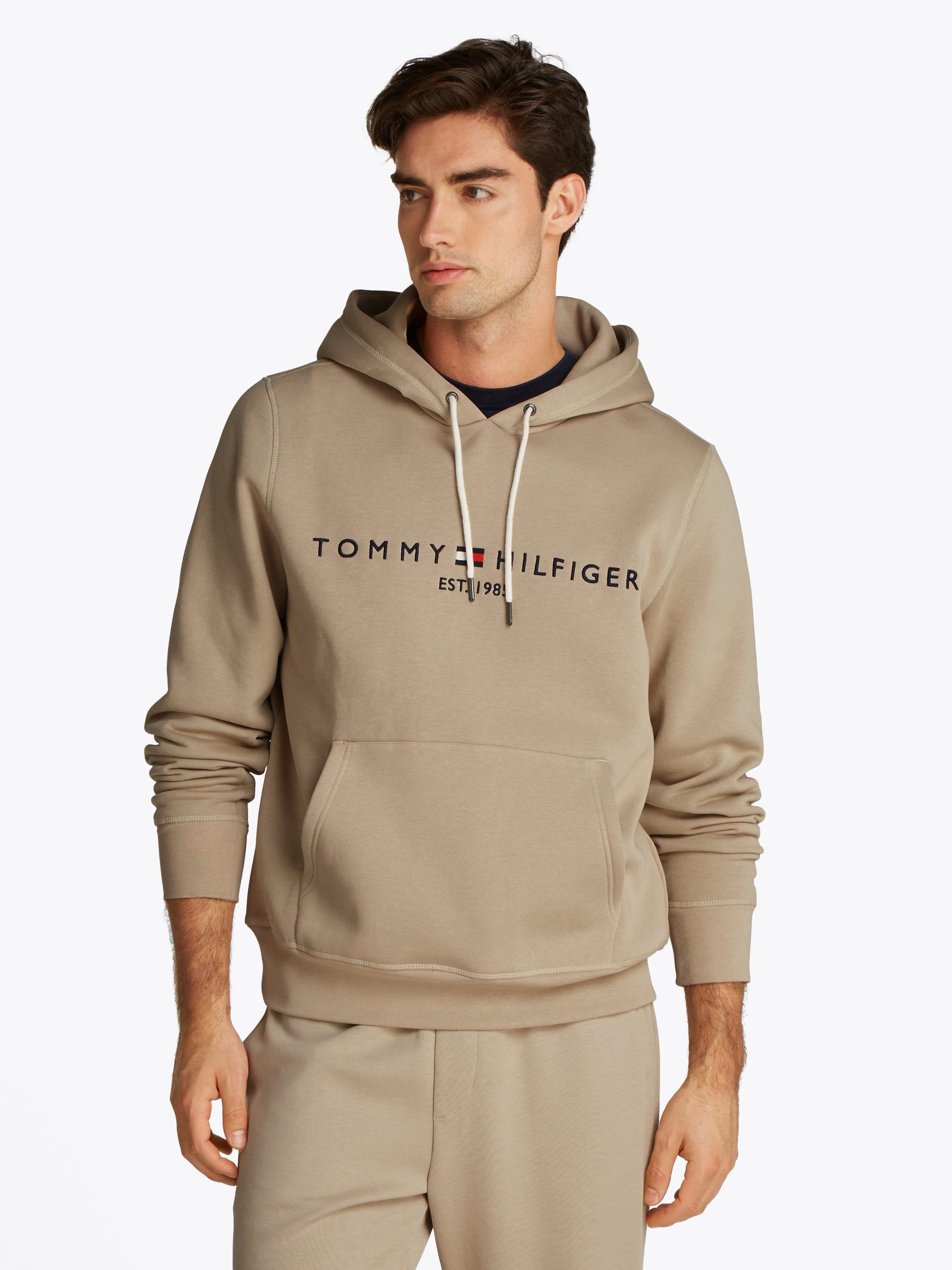 Tommy Hilfiger Kapuzensweatshirt TOMMY LOGO HOODY mit Kapuze und Kängurutasche