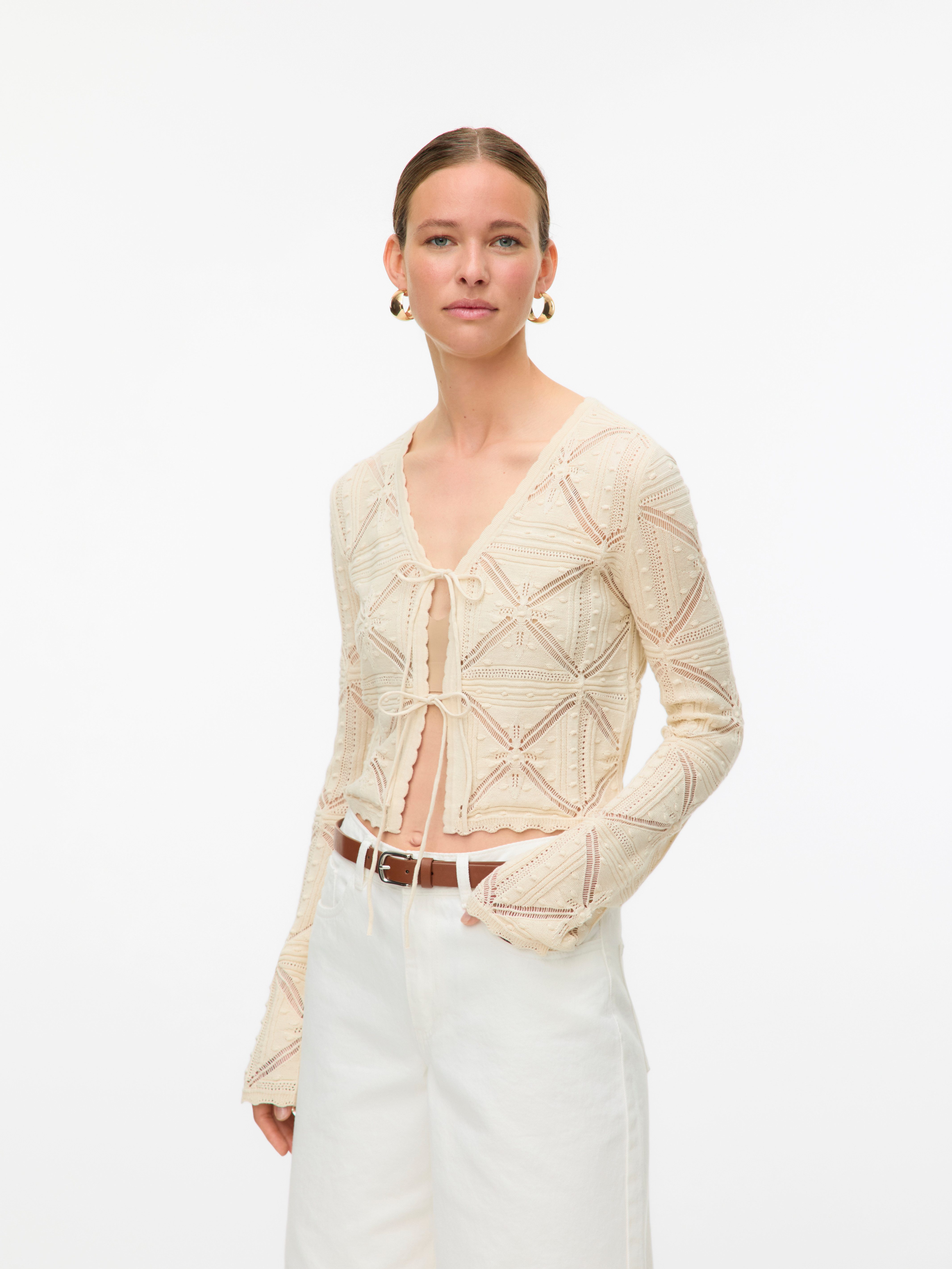 Vero Moda Strickjacke VMLOLA LS V-NECK BOW CARDIGAN NOOS Baumwolle, regular fit
