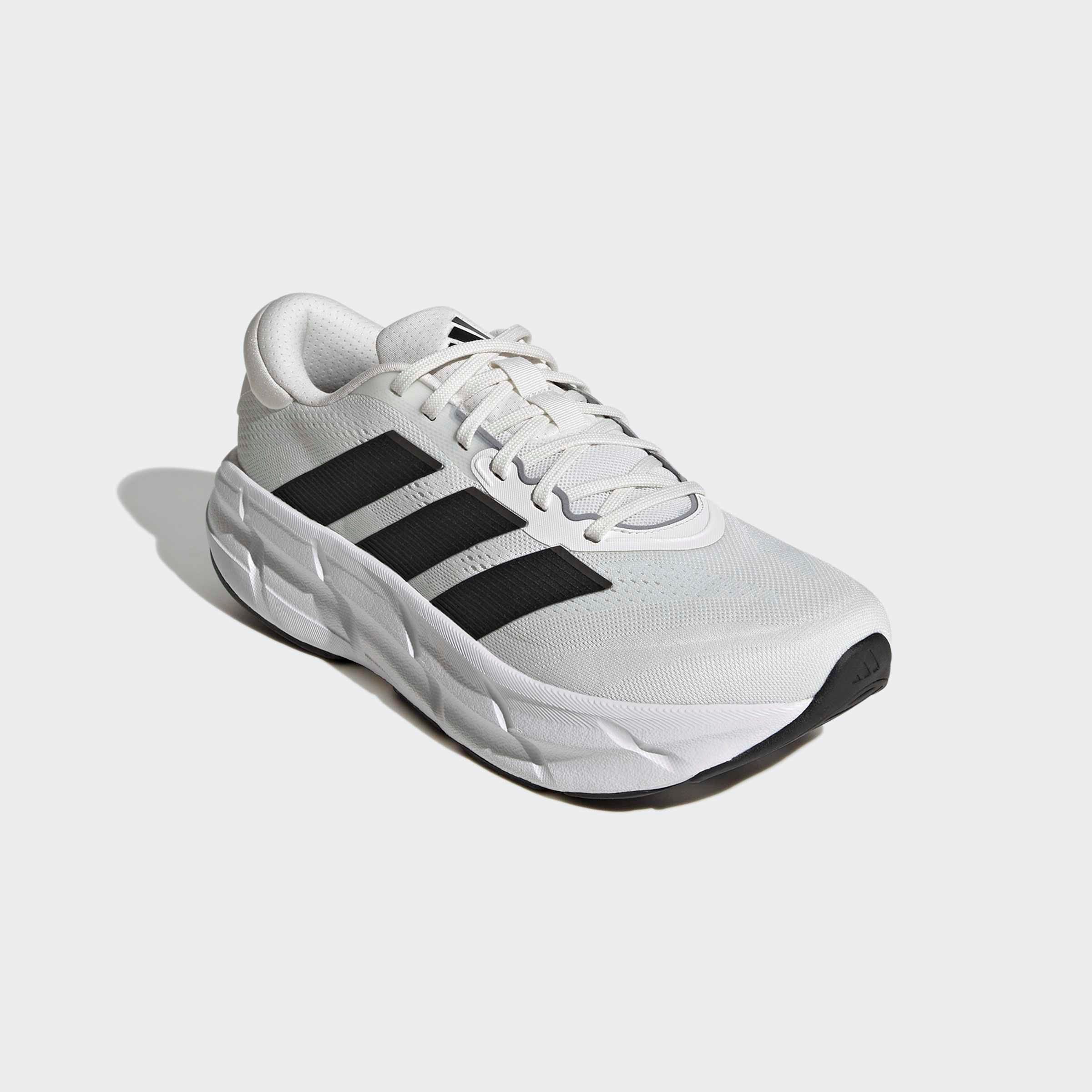 adidas Performance QUESTAR 4 Laufschuh