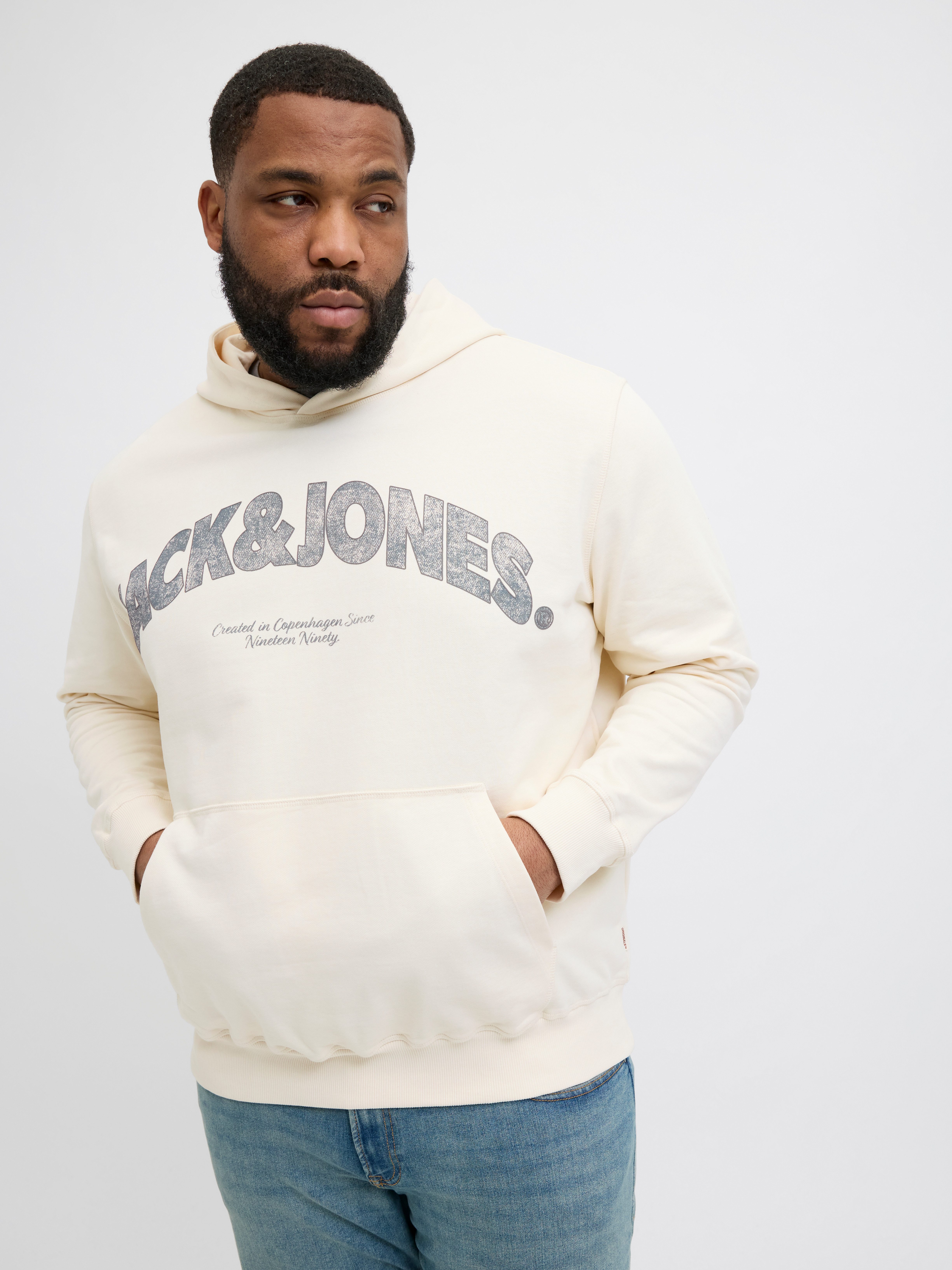 Jack & Jones PlusSize Kapuzensweatshirt JORALMERIA SWEAT HOOD PLS mit Logo günstig online kaufen