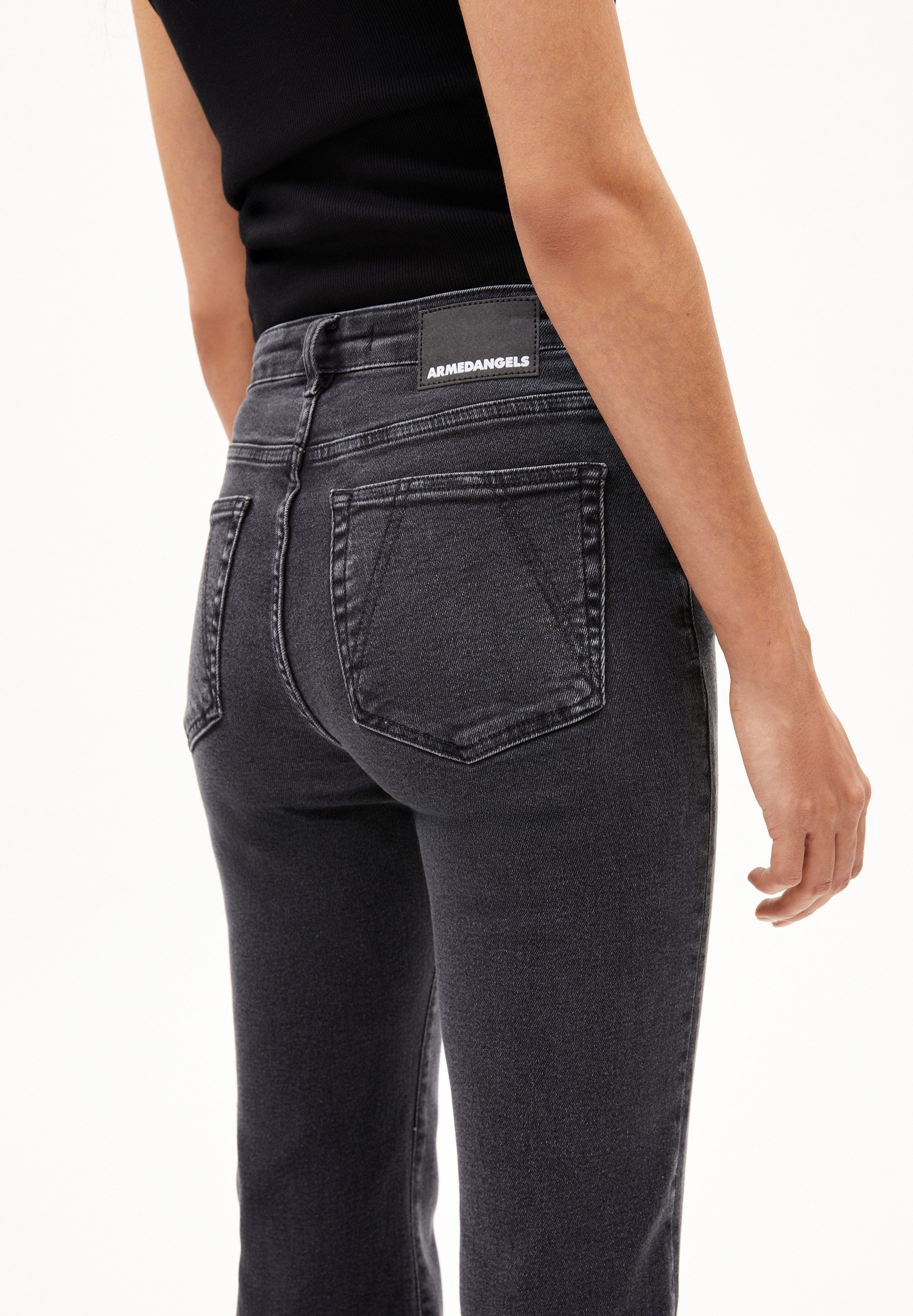 Armedangels Weite Jeans ANAMAA Flared Jeans Bio-Baumwoll Mix X-Stretch (X-Stretch, Skinny Fit) Mid waist