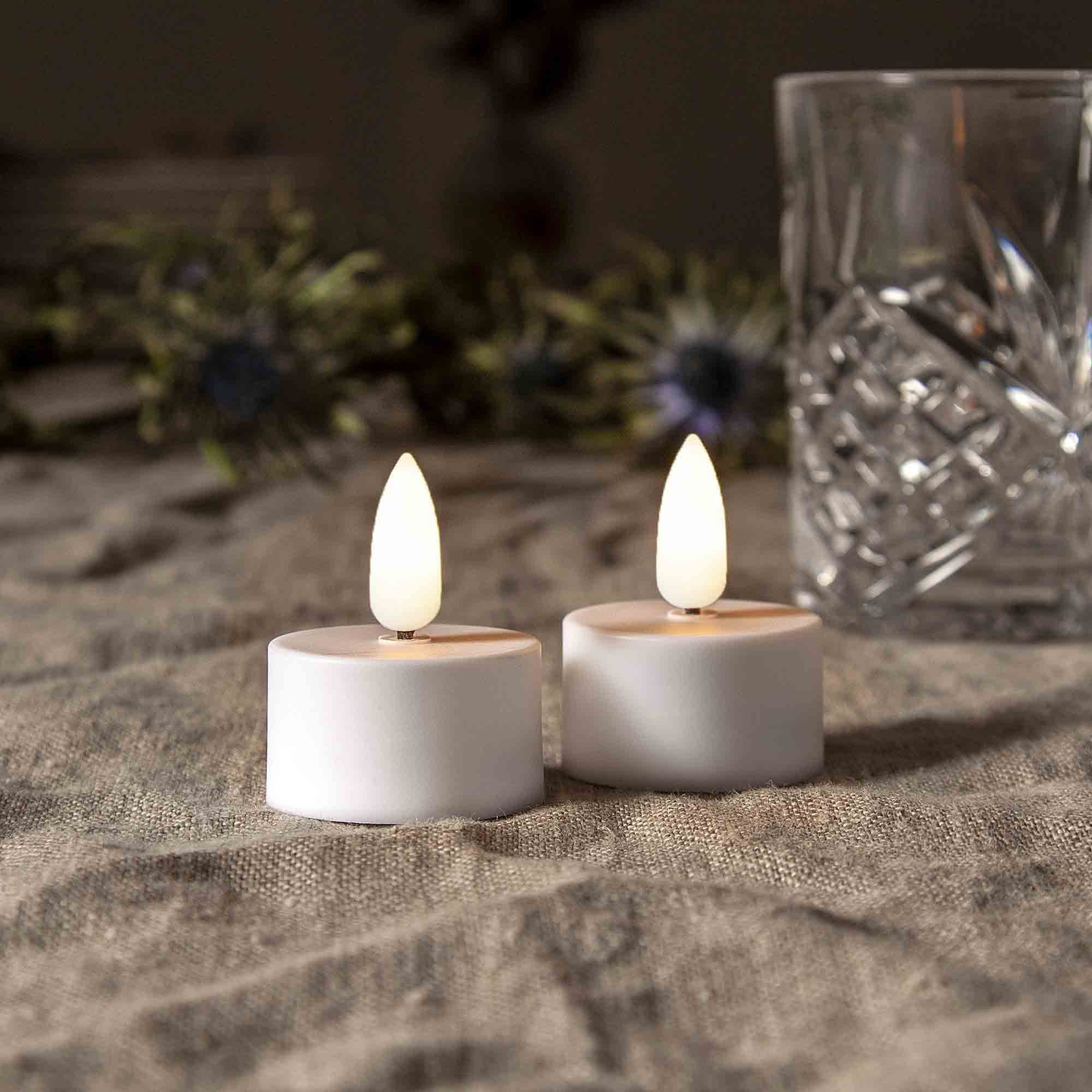 STAR TRADING LED-Kerze Flamme (Set, 2-tlg), 2x LED Teelicht 3D Flamme 6/18h Timer 3,8x5cm