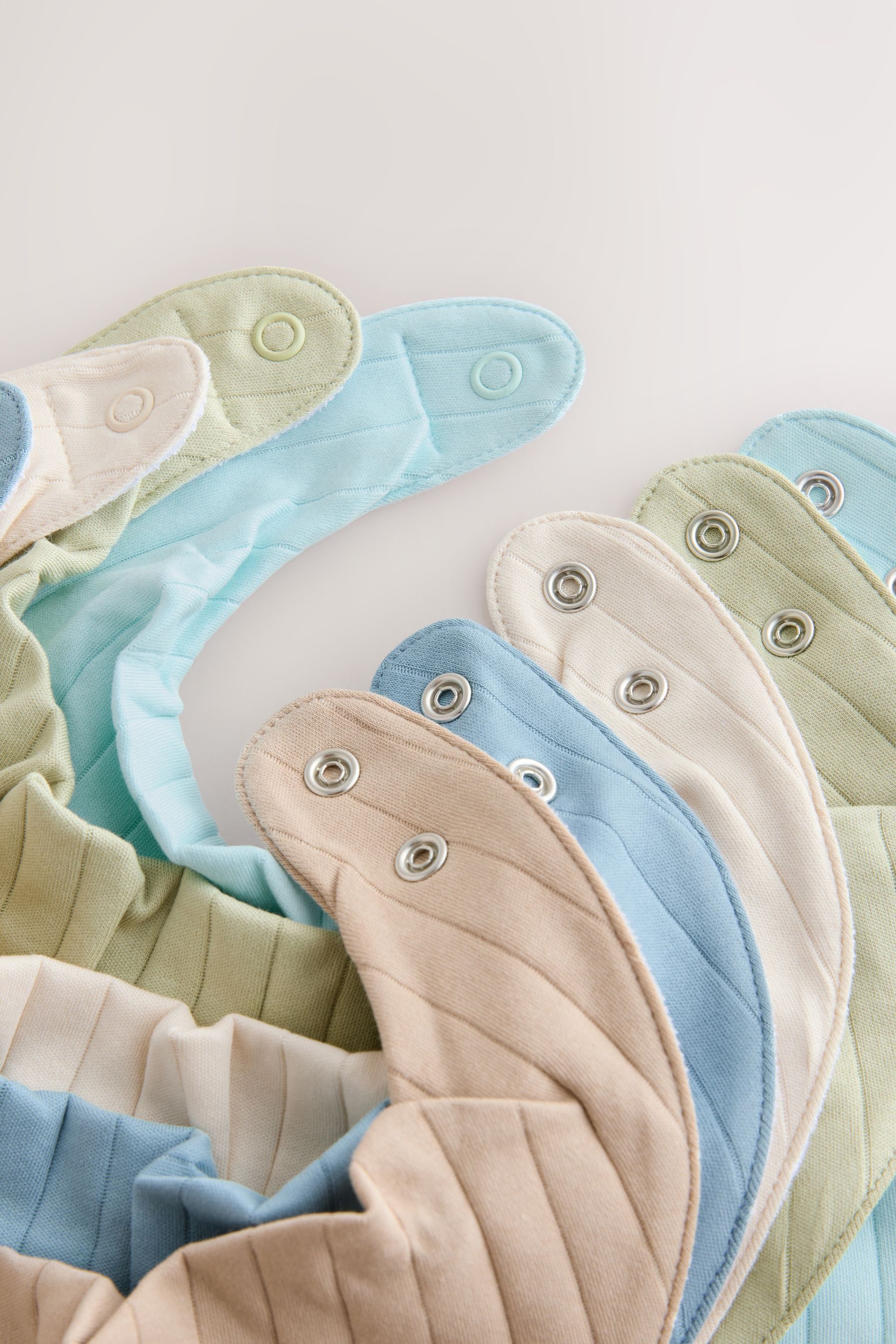Next Lätzchen 5er-Pack Baby Kurzarm-Bodysuits mit Lätzchen, (5-St)