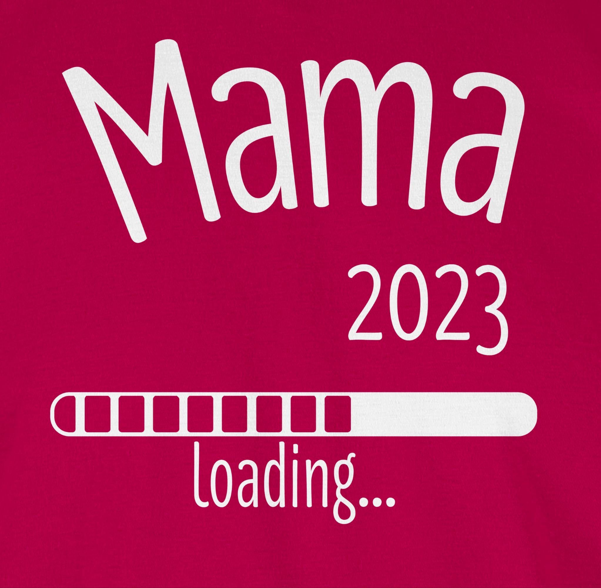 Damen Shirts Shirtracer T-Shirt Mama 2023 loading - Schwangerschaft Kleidung - Damen T-Shirt mit V-Ausschnitt Schwangerschaftsmo