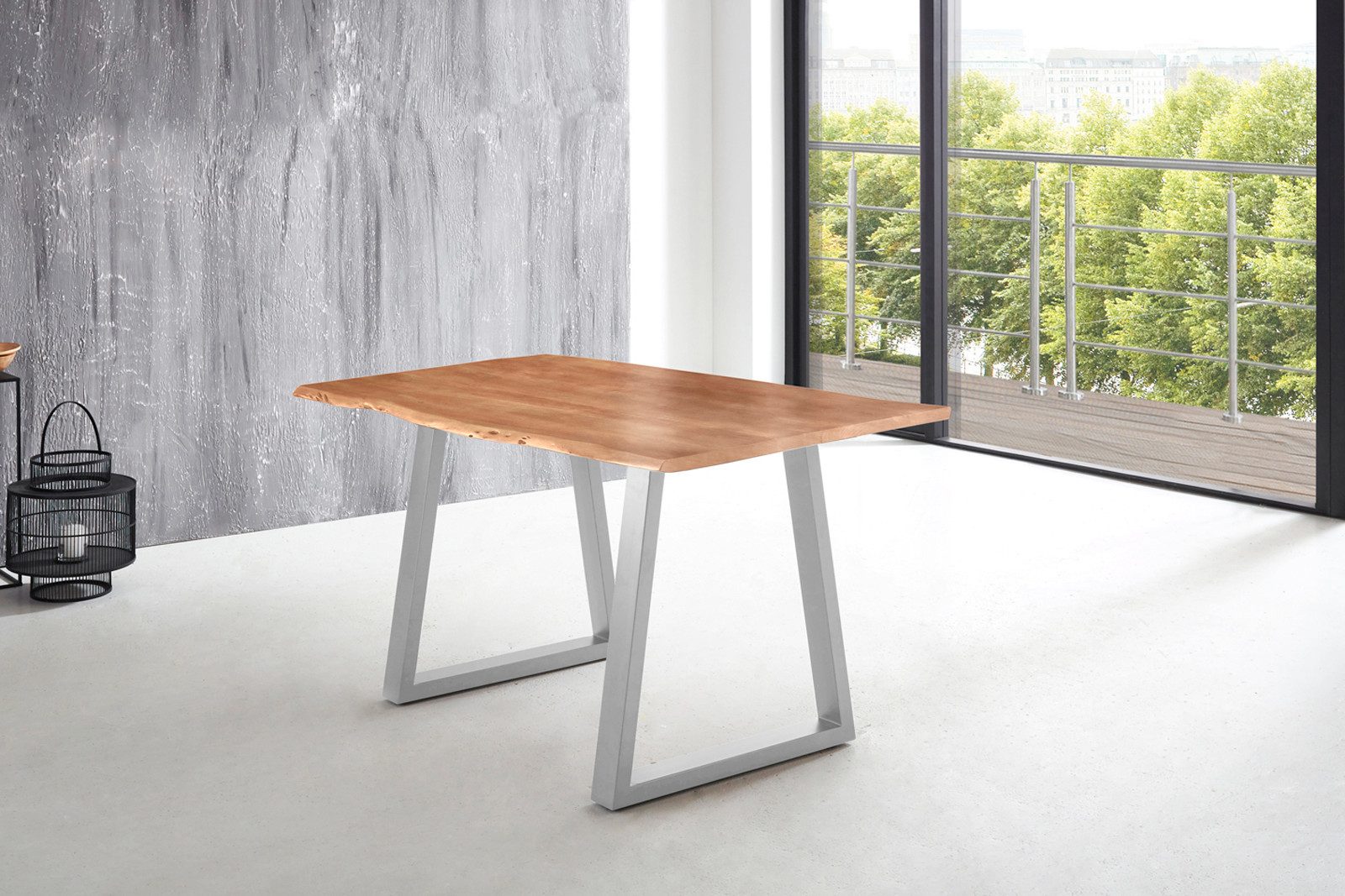 SAM® Baumkantentisch Manel, natürliche Baumkante, naturfarben, Massivholz Akazie, Tischstärke 26mm