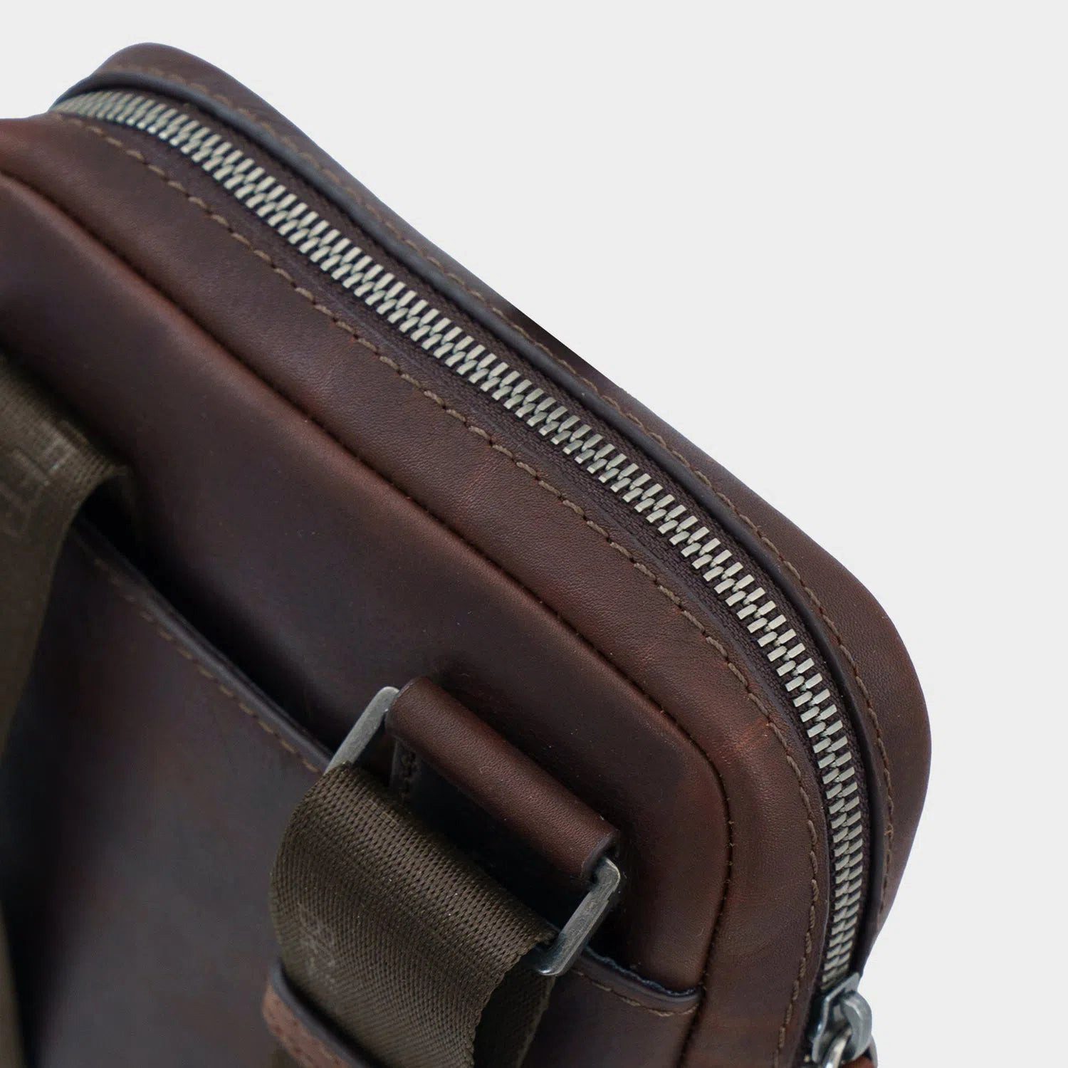 Braun Büffel Umhängetasche PARMA Umhängetasche XS braun