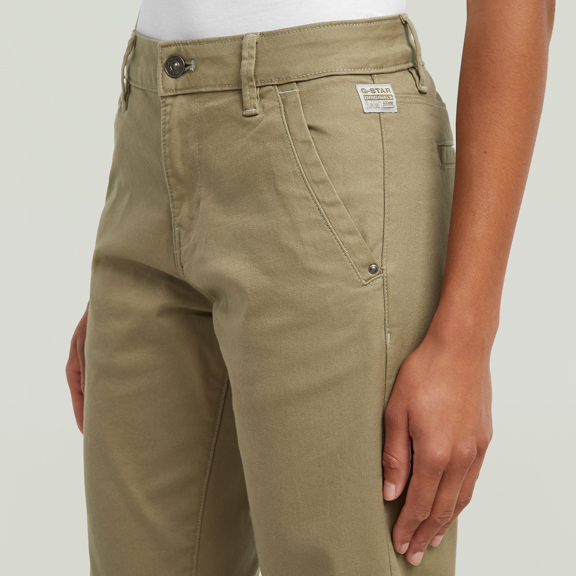 G-STAR Chinohose Kate Chino Boyfriend mit Relaxed Fit an Hüfte und Oberschenkeln