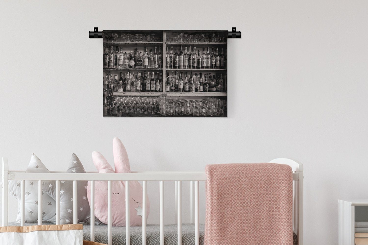 MuchoWow Wanddekoobjekt Kinderzimmer Wandbehang, - - Wohnzimmer, Wanddeko Schlafzimmer, Spirituosen für Stilleben, - Kleid, Bar Alkohol