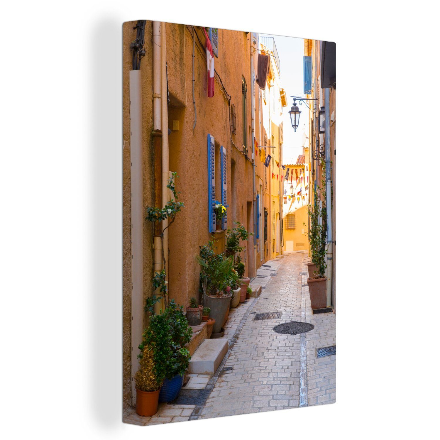 OneMillionCanvasses® Leinwandbild Typische Straße von Saint Tropez, (1 St), Leinwandbild fertig bespannt inkl. Zackenaufhänger, Gemälde, 20x30 cm