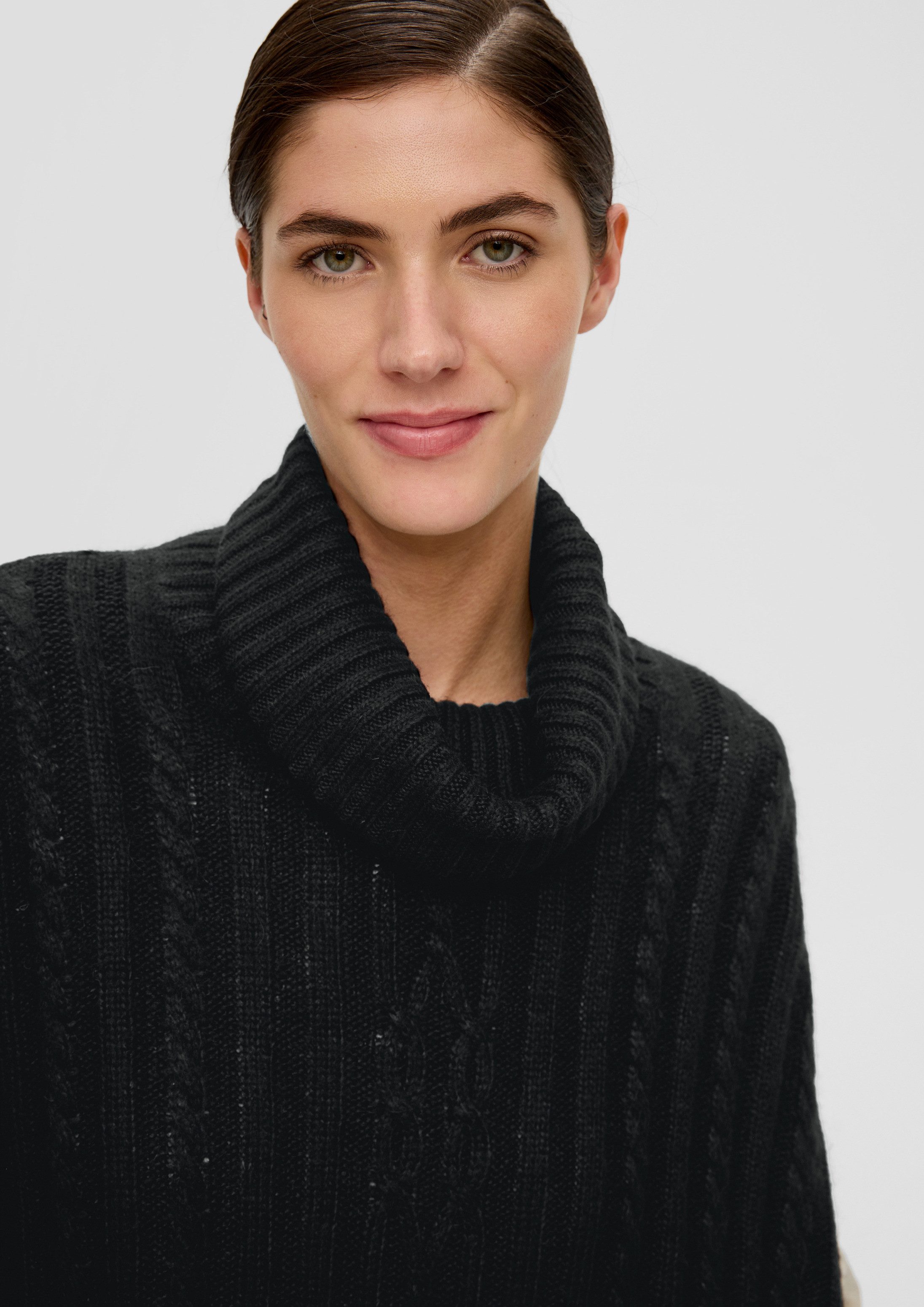 s.Oliver Poncho Strickjacke Oversized Strickponcho aus Wollmix