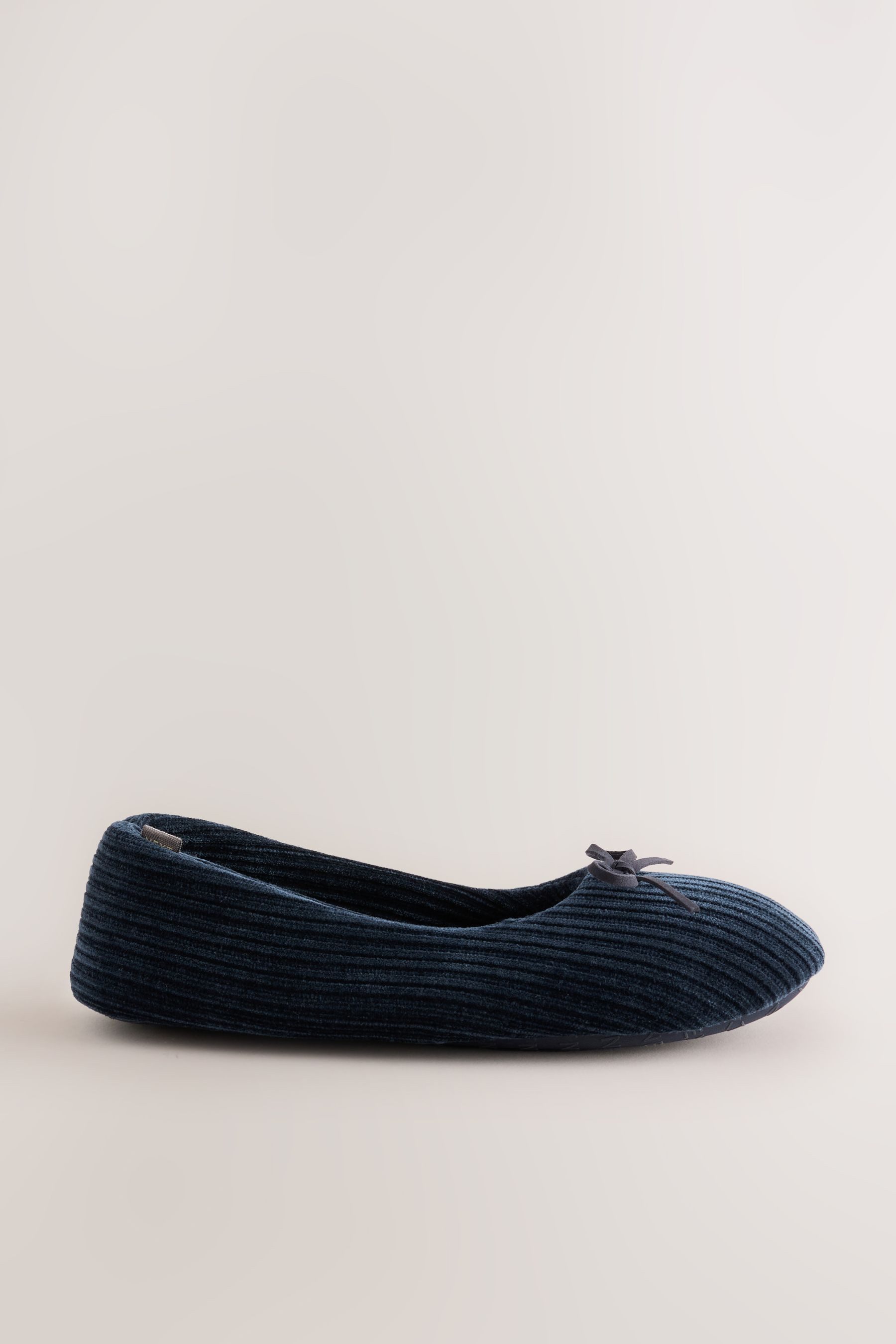 Next Ballerina-Slippers aus Cord-Velours mit Schleife Hausschuh