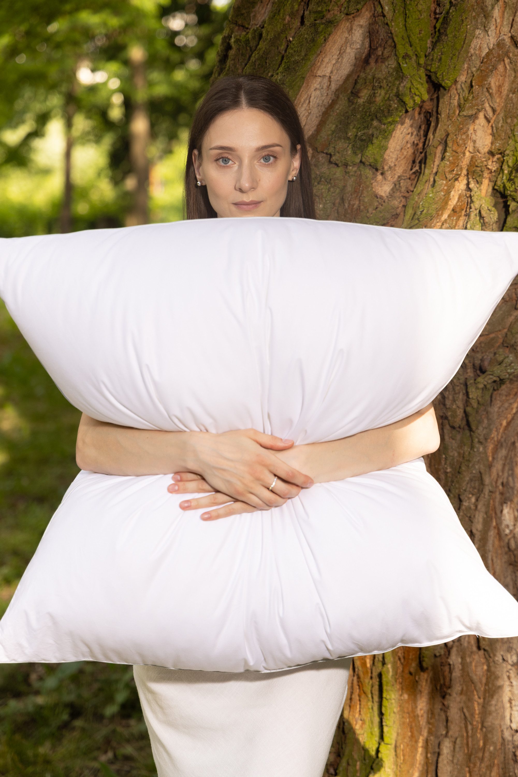 Vitaschlaf 3-Kammer-Kopfkissen Vitaschlaf® 3-Kammer Daunenkissen, Füllung: Innenkammer 85 % Gänsefedern / 15 % Gänsedaunen, Außenkammern 90 % Gänsedaunen / 10 % Gänsefederchen, Seitenschläfer, Rückenschläfer, Bauchschläfer, Außen weich, Innen gute Stützfunktion