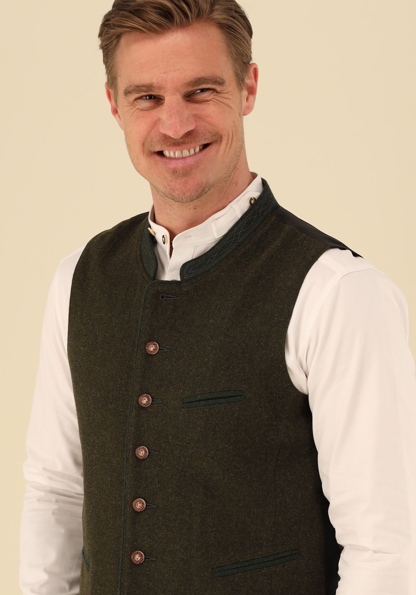 OS Trachten Trachtenweste Thoyad Slim Fit, Stehkragen, Wolle – Bild 5 von 5