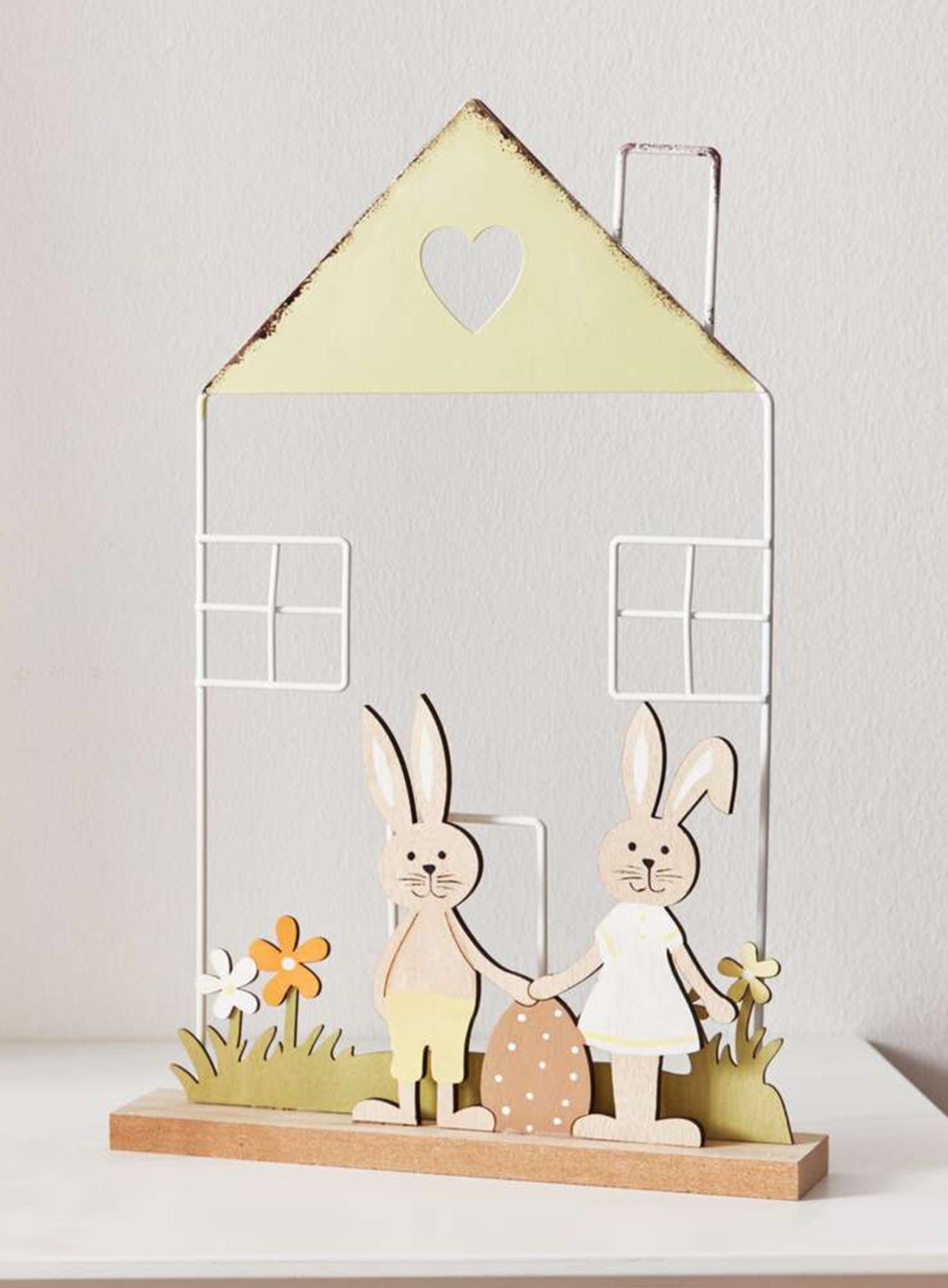 Dekoleidenschaft Dekofigur "Hasenhaus" aus Metall & MDF, Osterdeko, 2 Osterhasen Osterei & Blumen, 34 cm hoch, Deko-Objekt, Osterfigur