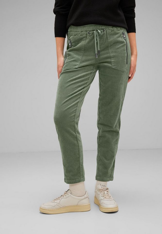 STREET ONE Cordhose Street One Cord Joggpants in Novel Green (1-tlg)  Tunnelzugbändchen, Maße bei Größe 38/26 ca.: Innenbeinlänge 74 cm, Fußweite  17 cm