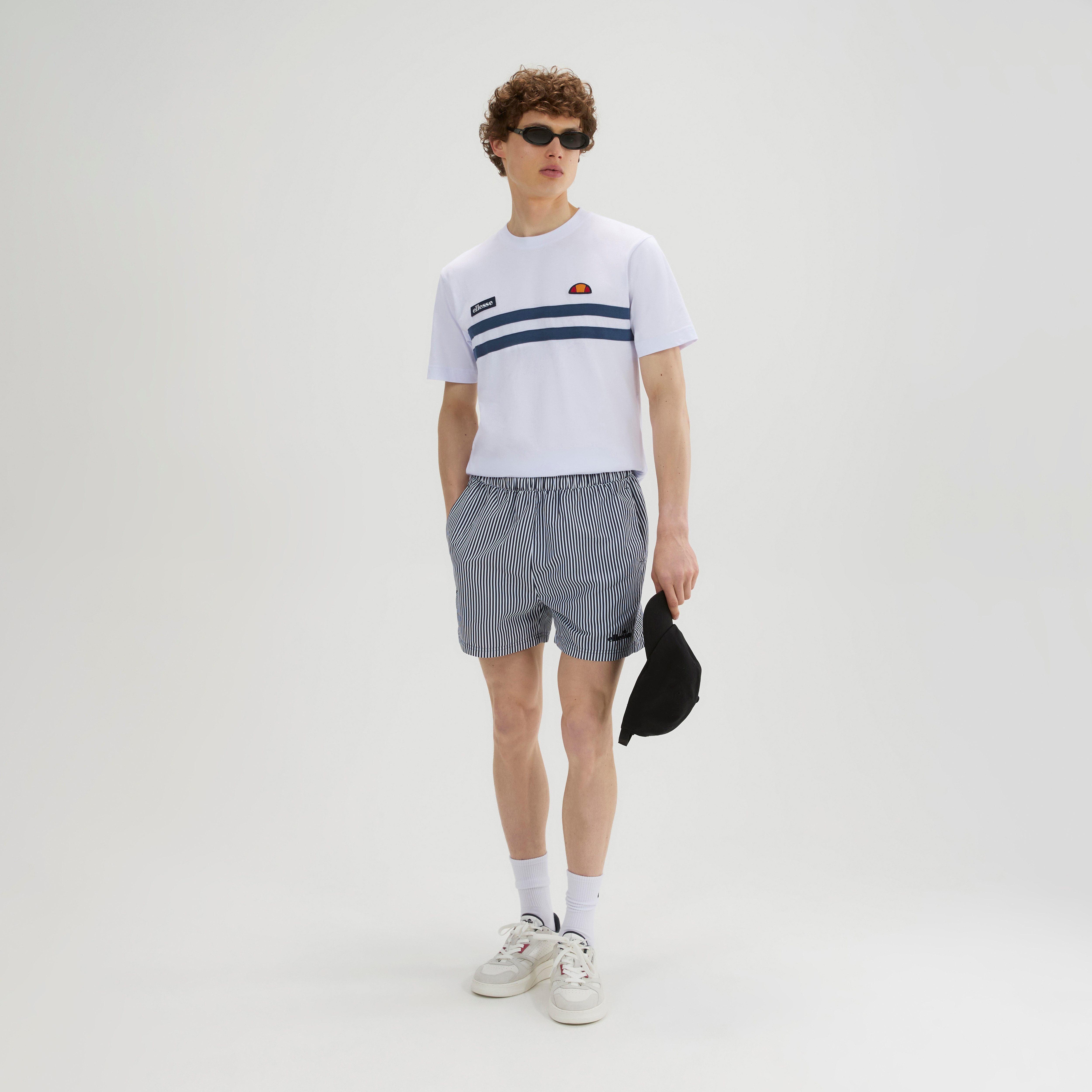 Ellesse T-Shirt VENIRE TEE Kurzarm, mit Rundhalsausschnitt, aus Baumwolle, normale Länge – Bild 4 von 5