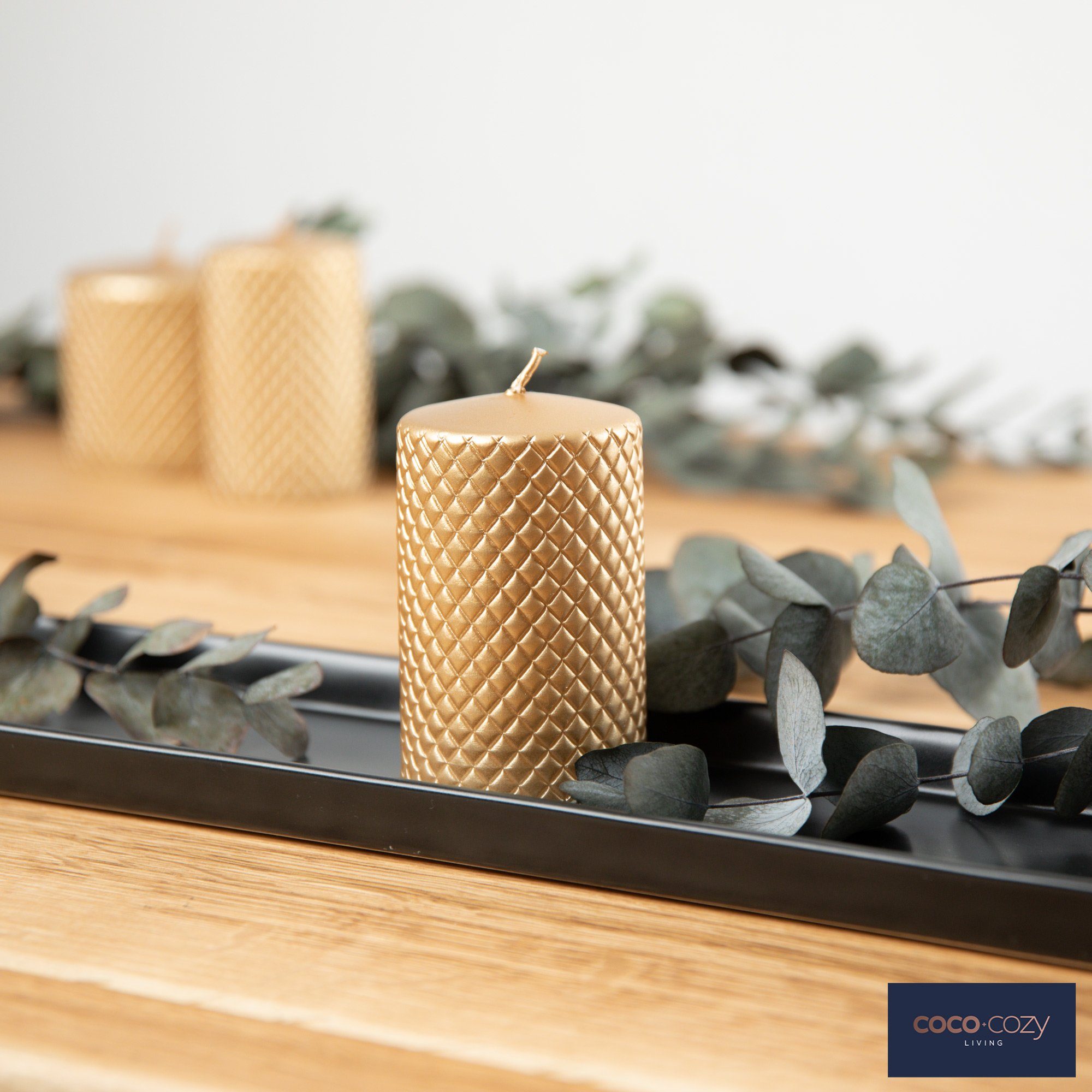 coco+cozy Stumpenkerze Barcelona - ⌀ 7cm x 11 cm Gold, 65 h Brenndauer, gold