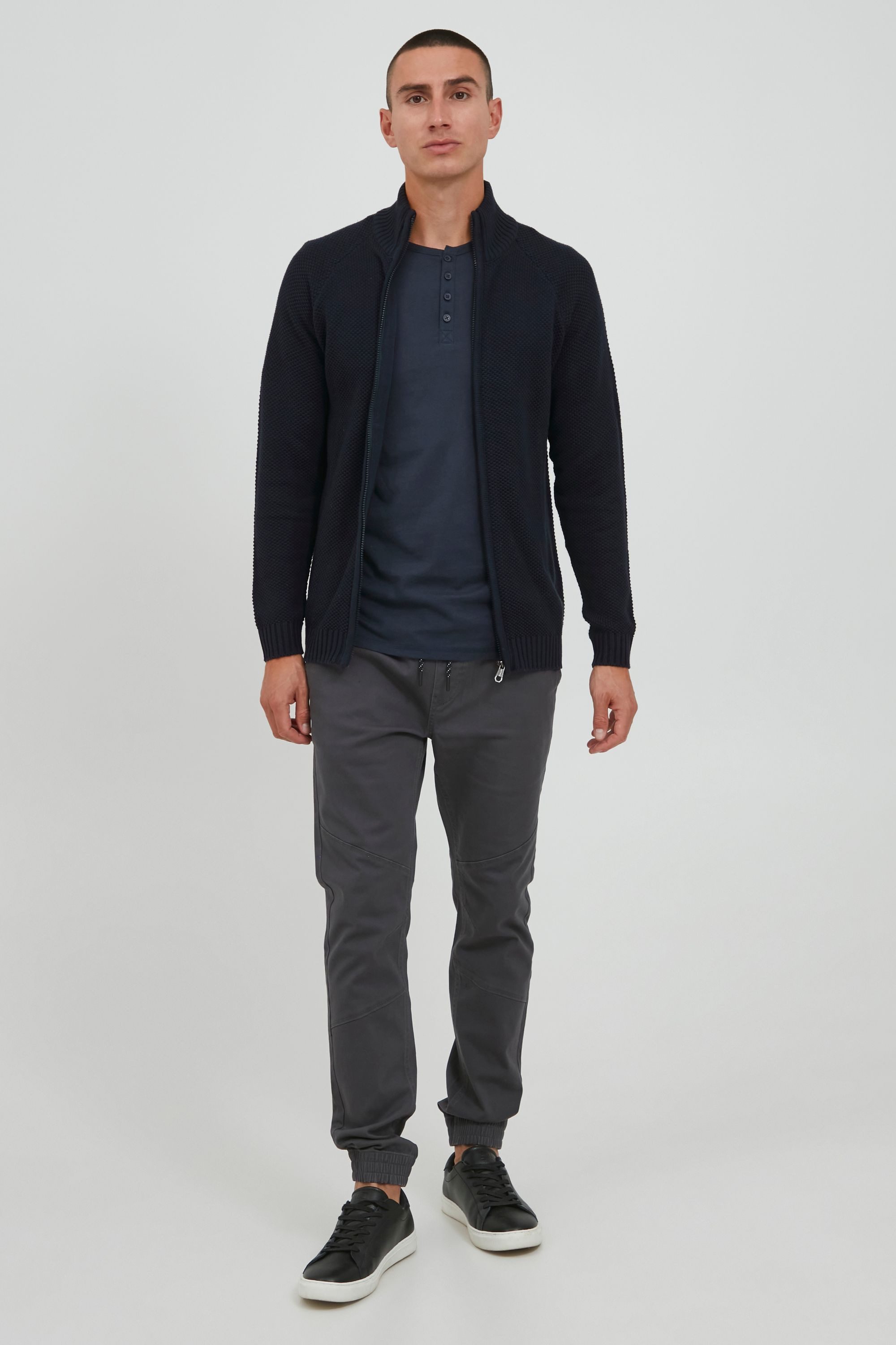 11 Project Strickjacke PRSteffan ZipperJacke mit Stehkragen günstig online kaufen