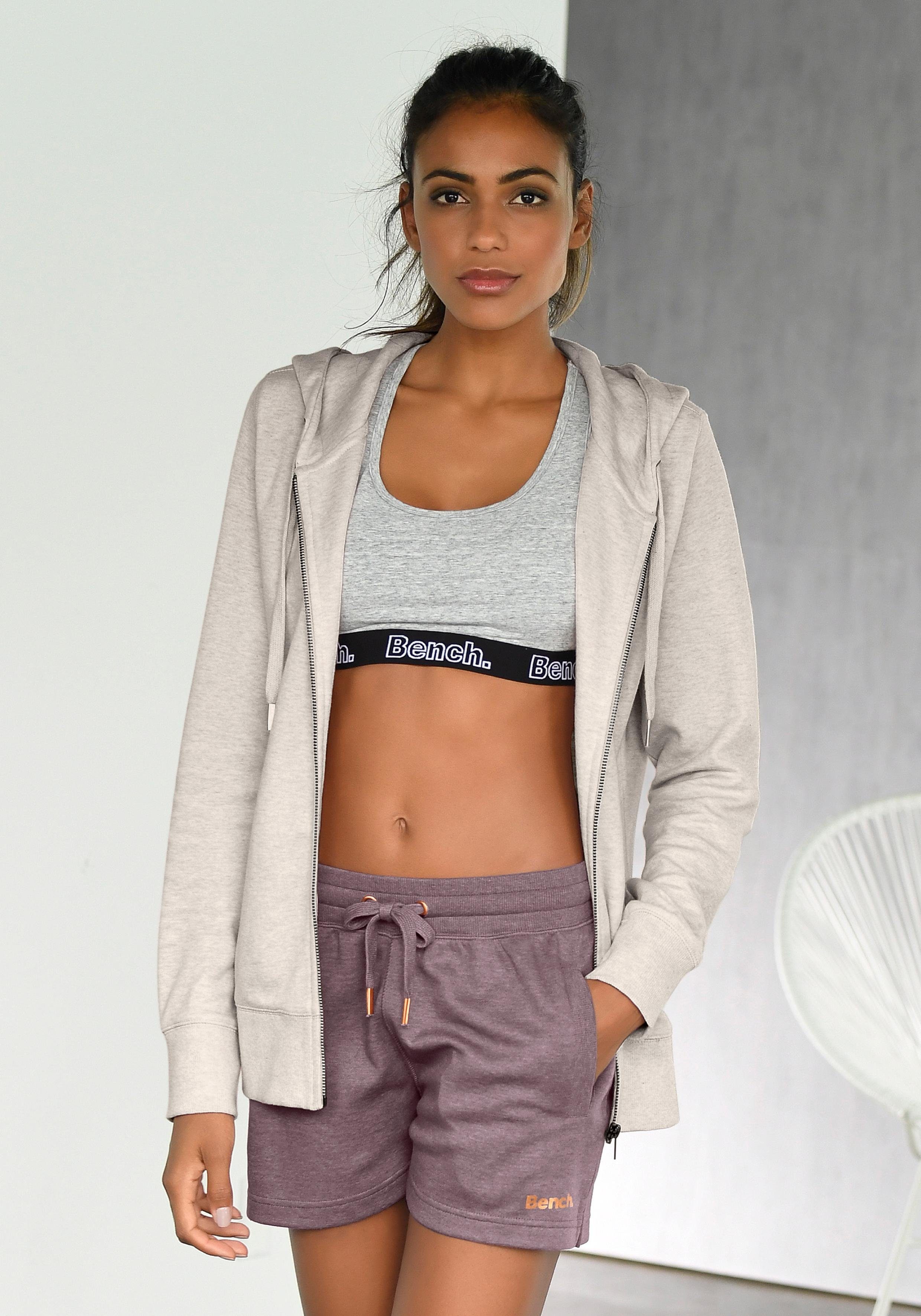 Bench. Loungewear Relaxshorts Sweathose mit kurzen Seitenschlitzen und seitliche Taschen, Loungewear