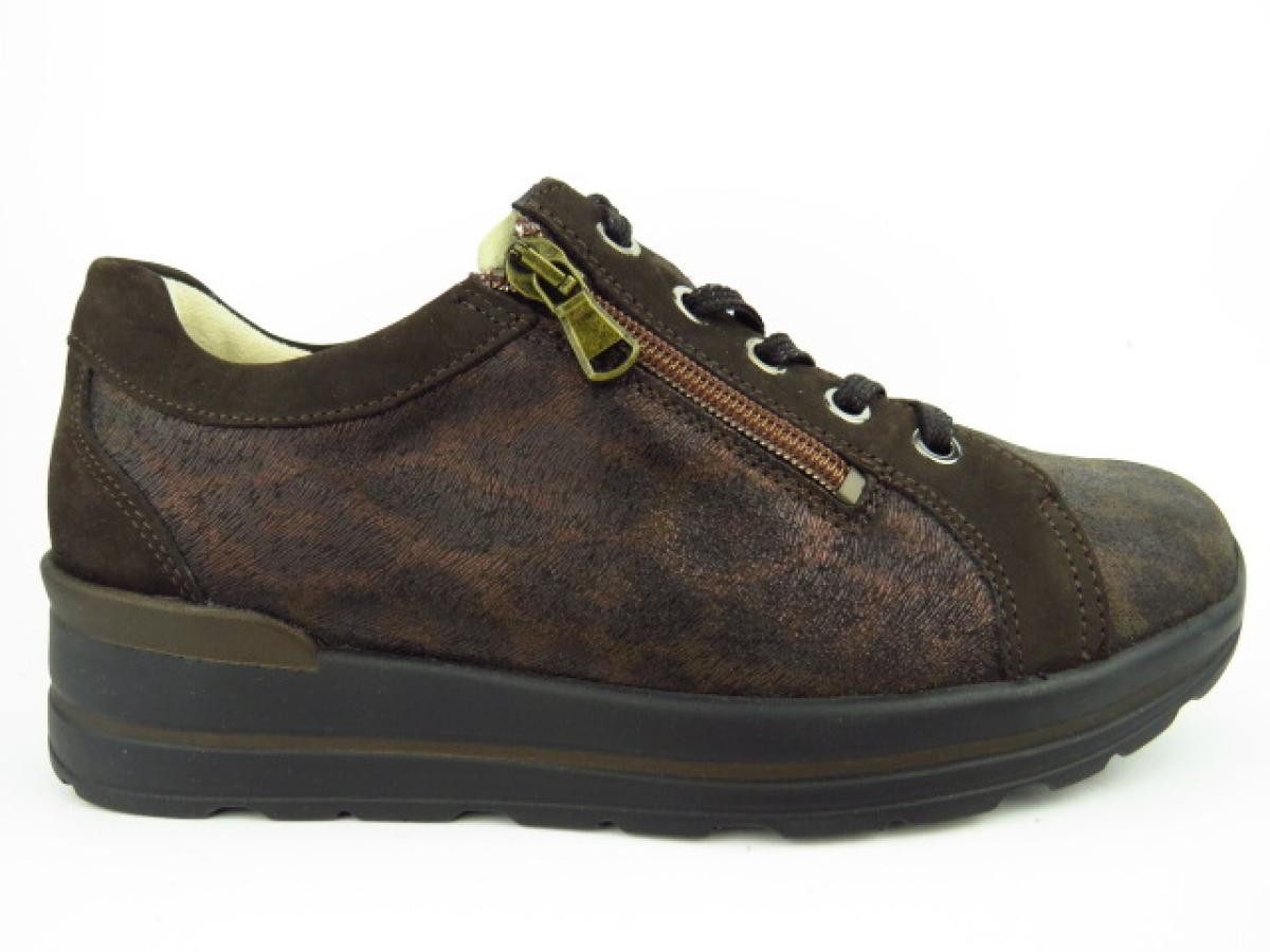 M-Sarah Slipper