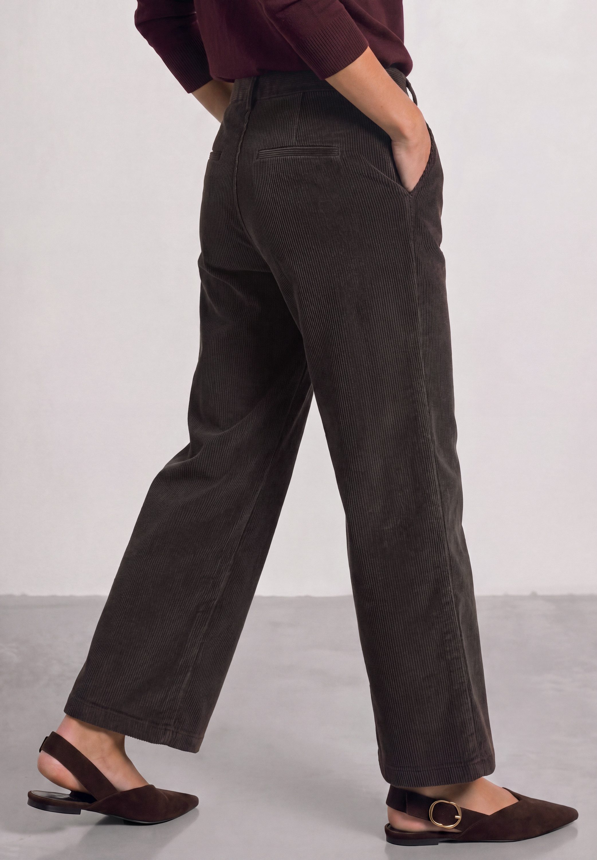 STREET ONE Cordhose Style Amalia Streight Leg mit Zierknöpfen – Bild 2 von 5