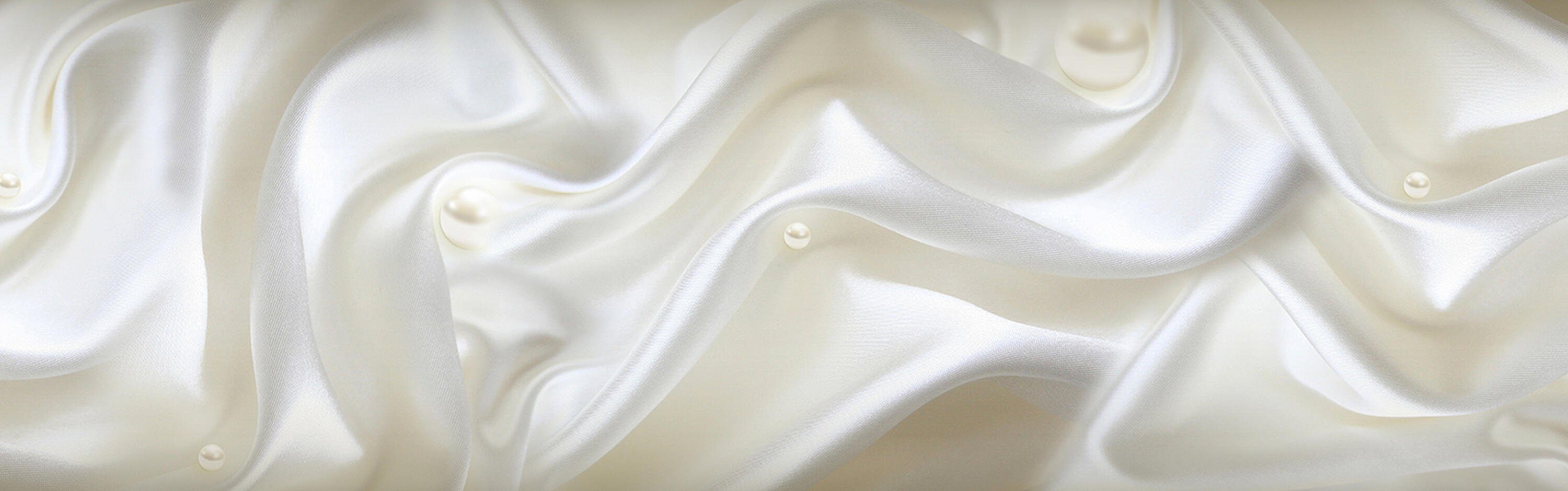 Hartschaum weiß, Creme versch. Seide Perlen in Nischenrückwand Premium Stoff wandmotiv24 (1-tlg), Falten Größen Küchenrückwand