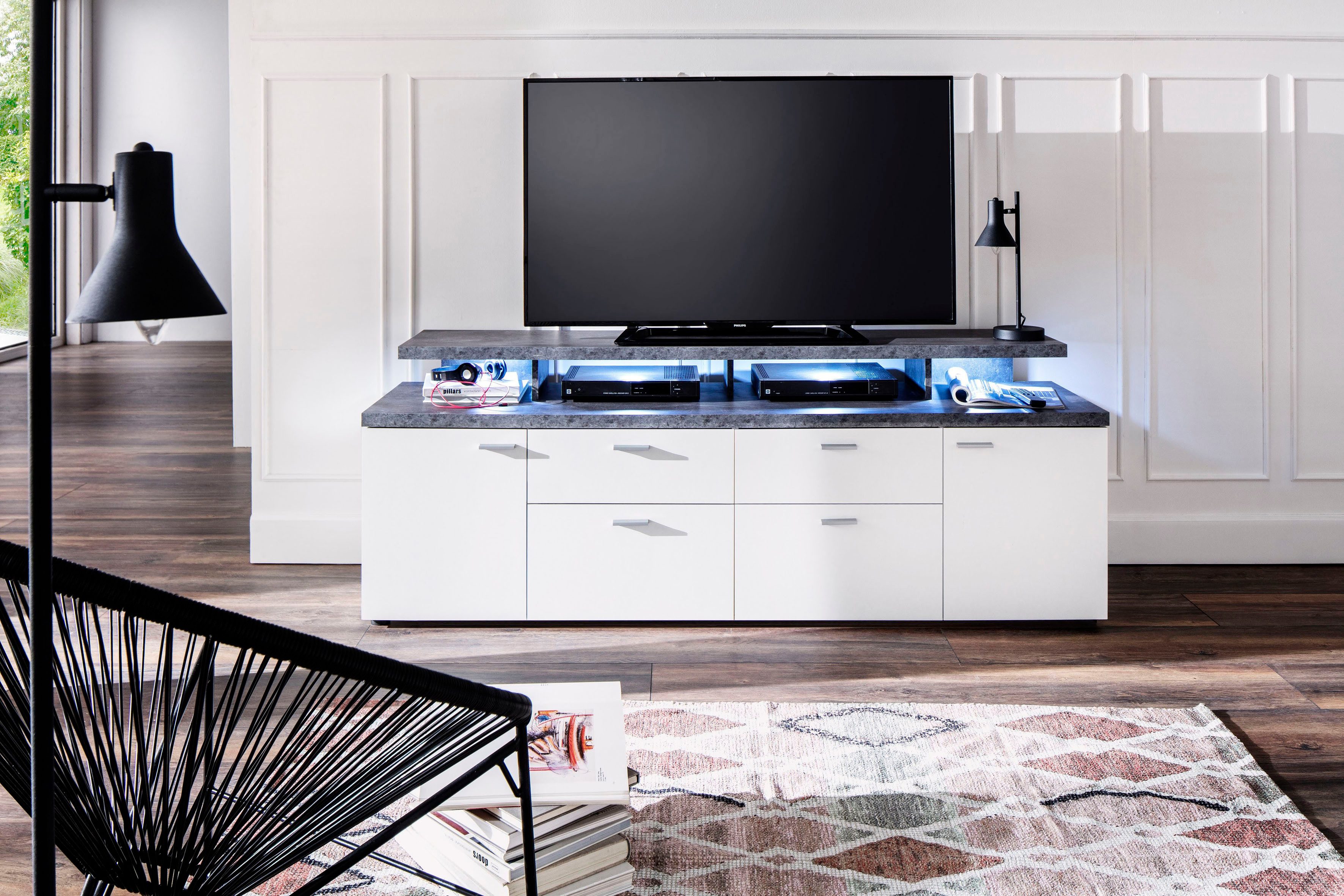 Home affaire TV-Board Messina (1 St), TV-Lowboard mit Türen, Schubladen & Fächern - (B/T/H) 180/47/66 cm – Bild 2 von 5