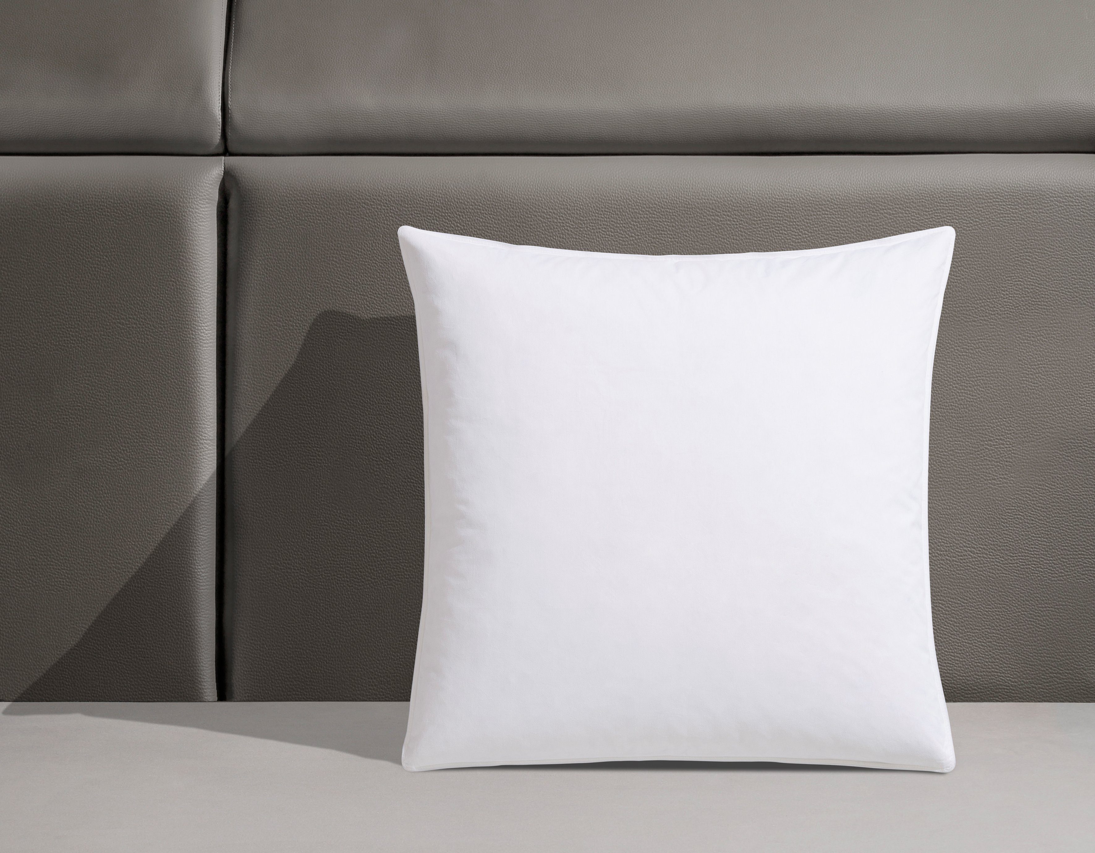 OTTO home Federkopfkissen Loftet, Kopfkissen 40x80 cm, 80x80 cm, Füllung: 85% Federn, 15% Daunen, Bezug: 100% Baumwolle, Seitenschläfer, Bauchschläfer, Rückensc – Bild 2 von 5