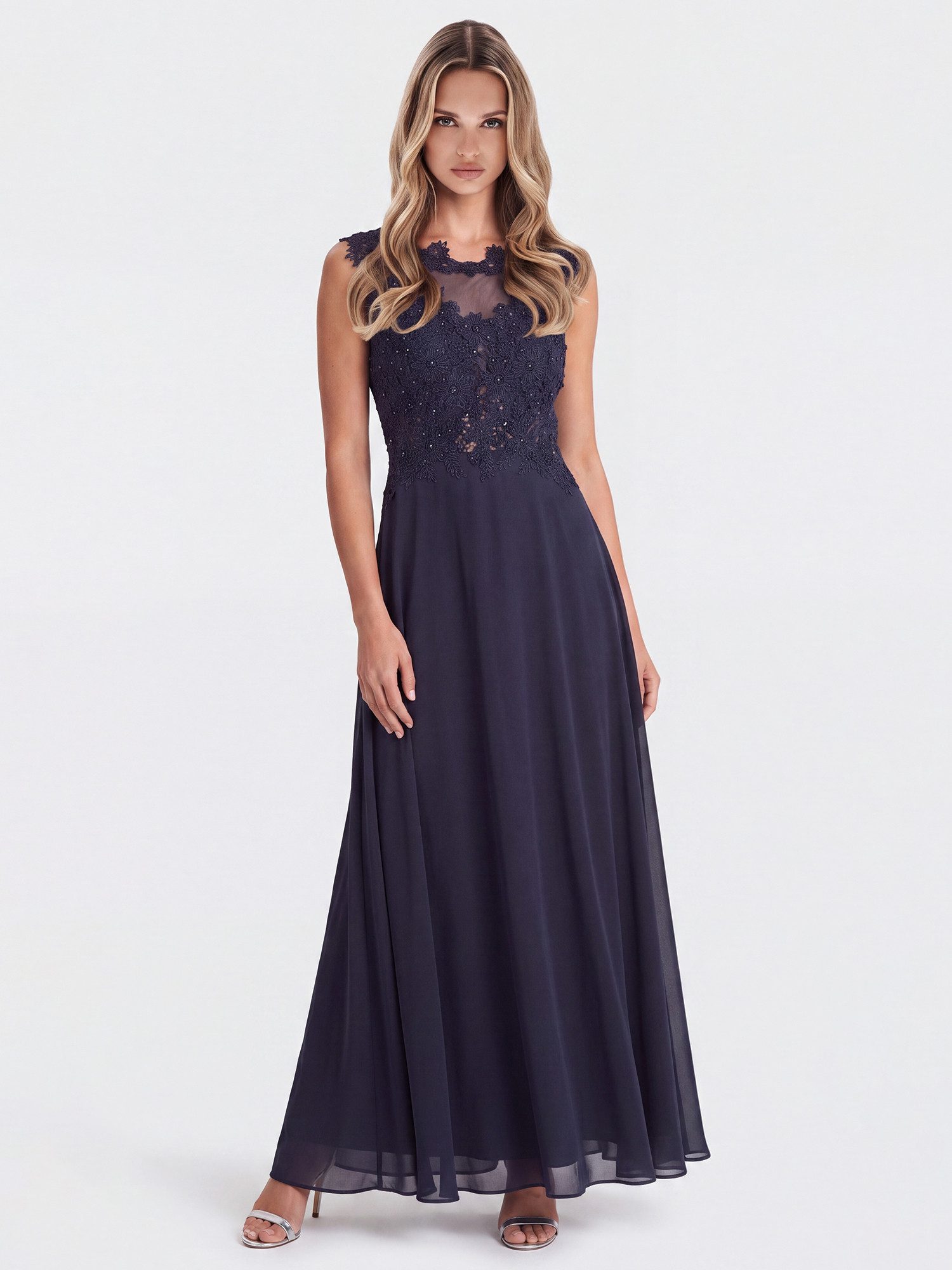 Apart Abendkleid mit floraler Spitze und fließendem Rock – Bild 2 von 5