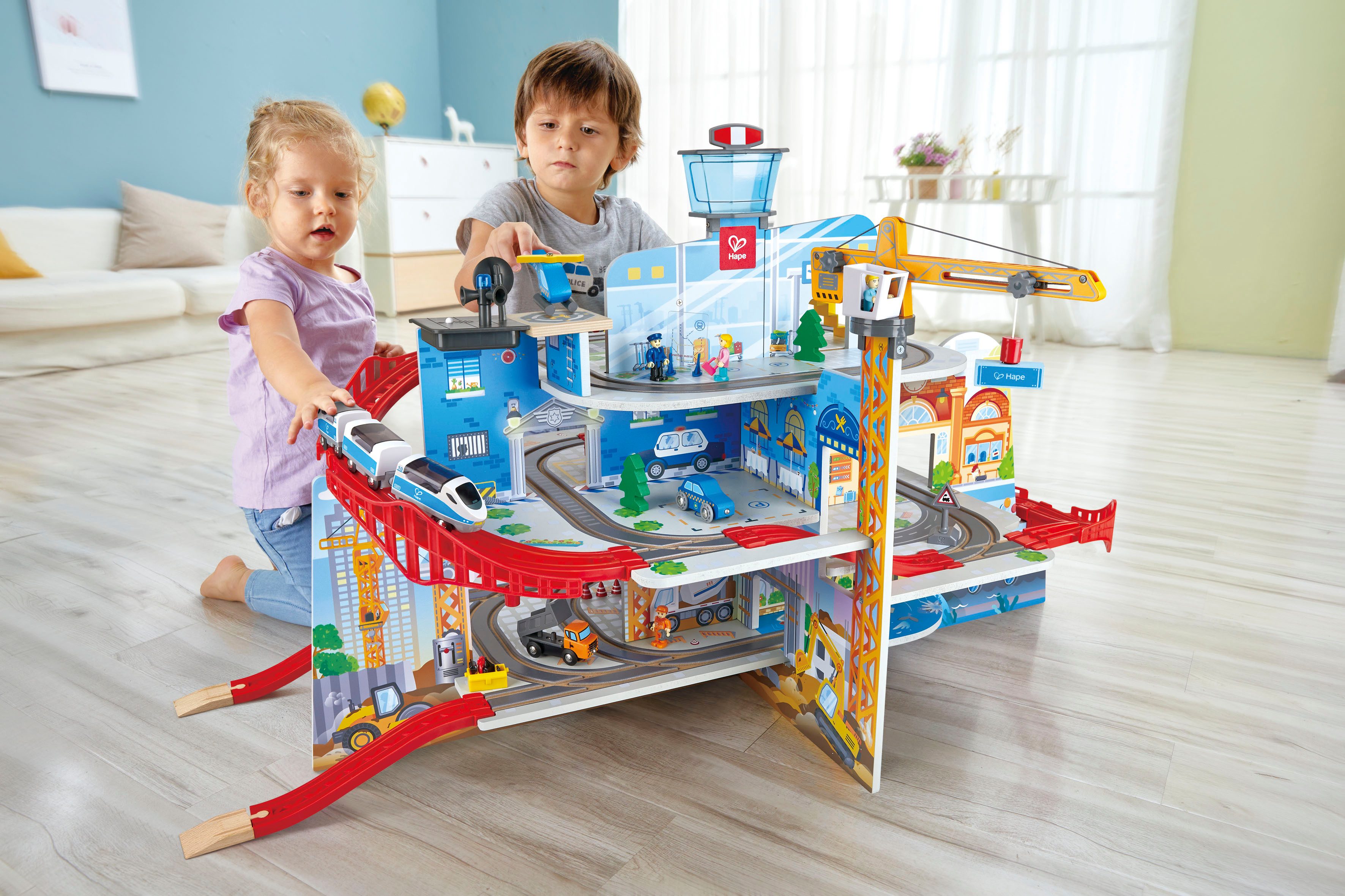Hape Spielzeug-Eisenbahn Mega City Eisenbahn, (Set)