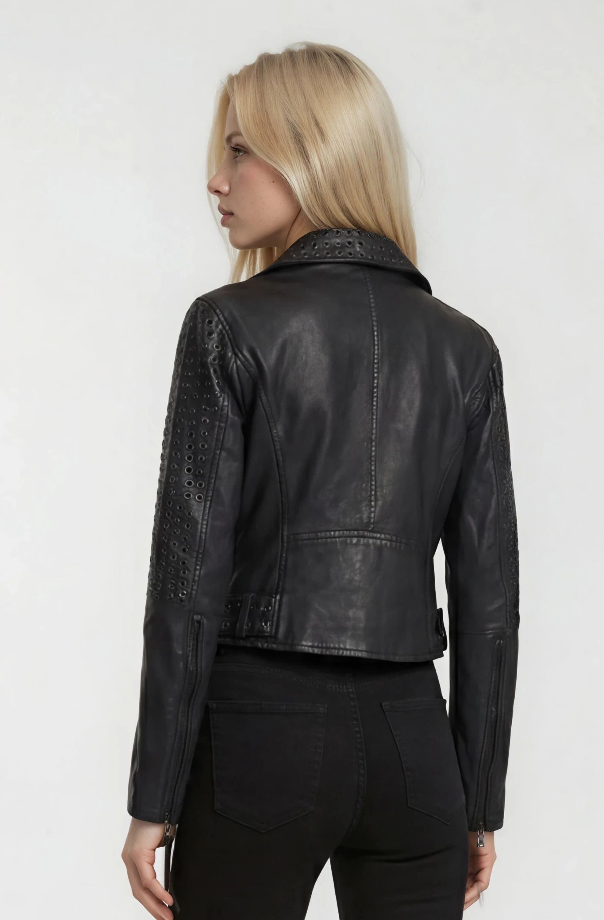 trueprodigy Lederjacke Raven mit Nieten und Reißverschluss Details