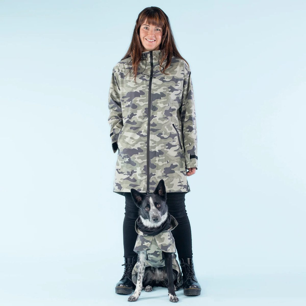PAIKKA Outdoorjacke Regenmantel für Zweibeiner reflektierend Damen "Human Visibility Rain