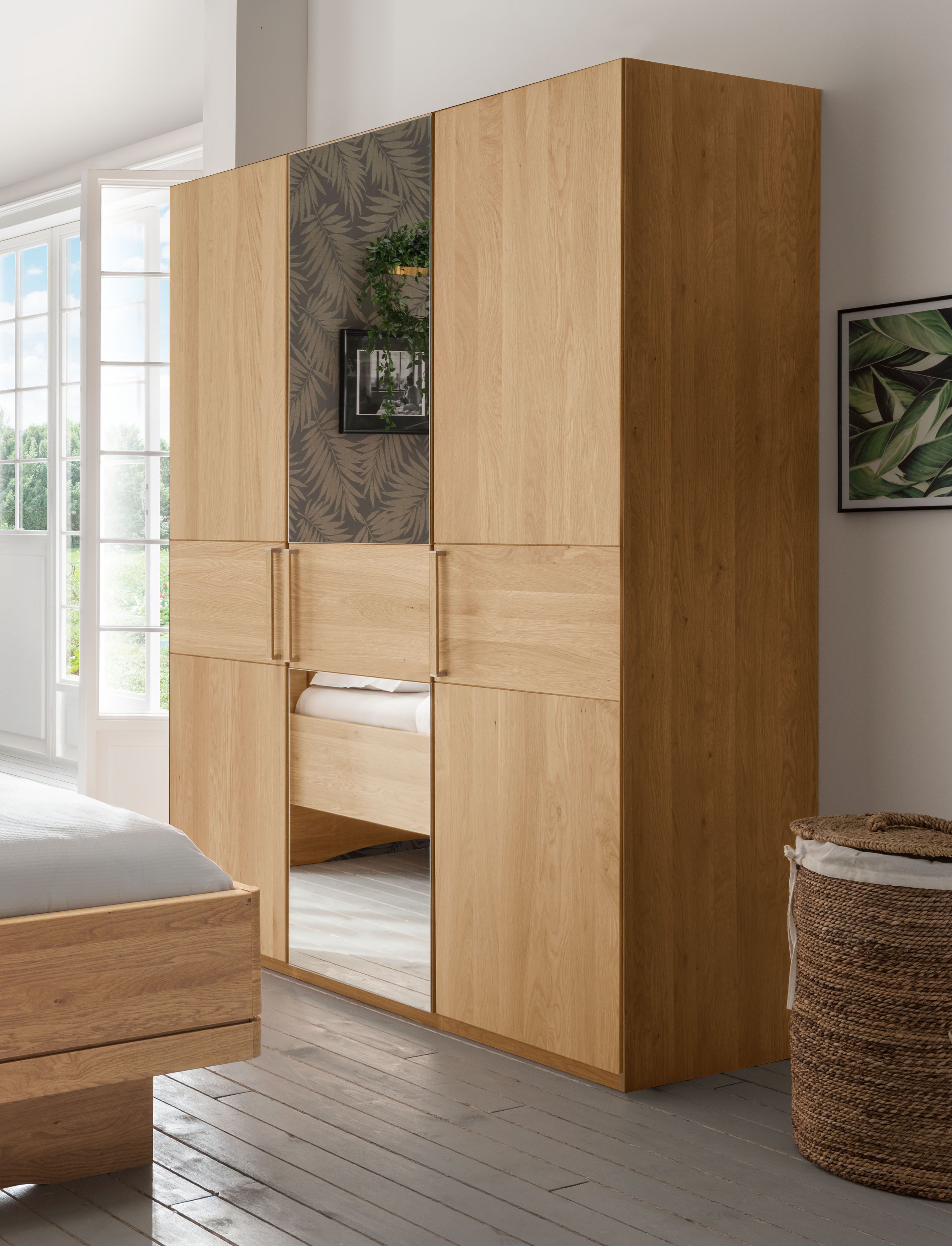 WIEMANN Kleiderschrank Kiruna mit Kristallspiegel